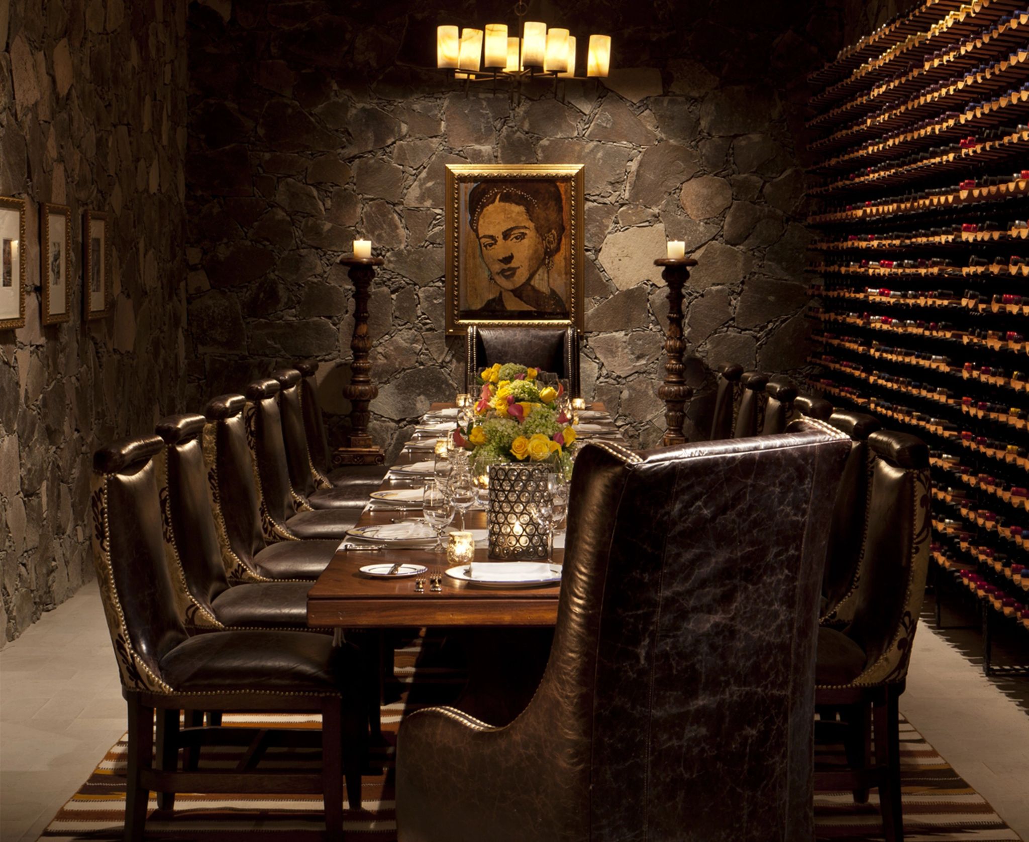 sala de vinhos elegante - jantar privado - ambiente refinado rosewood
