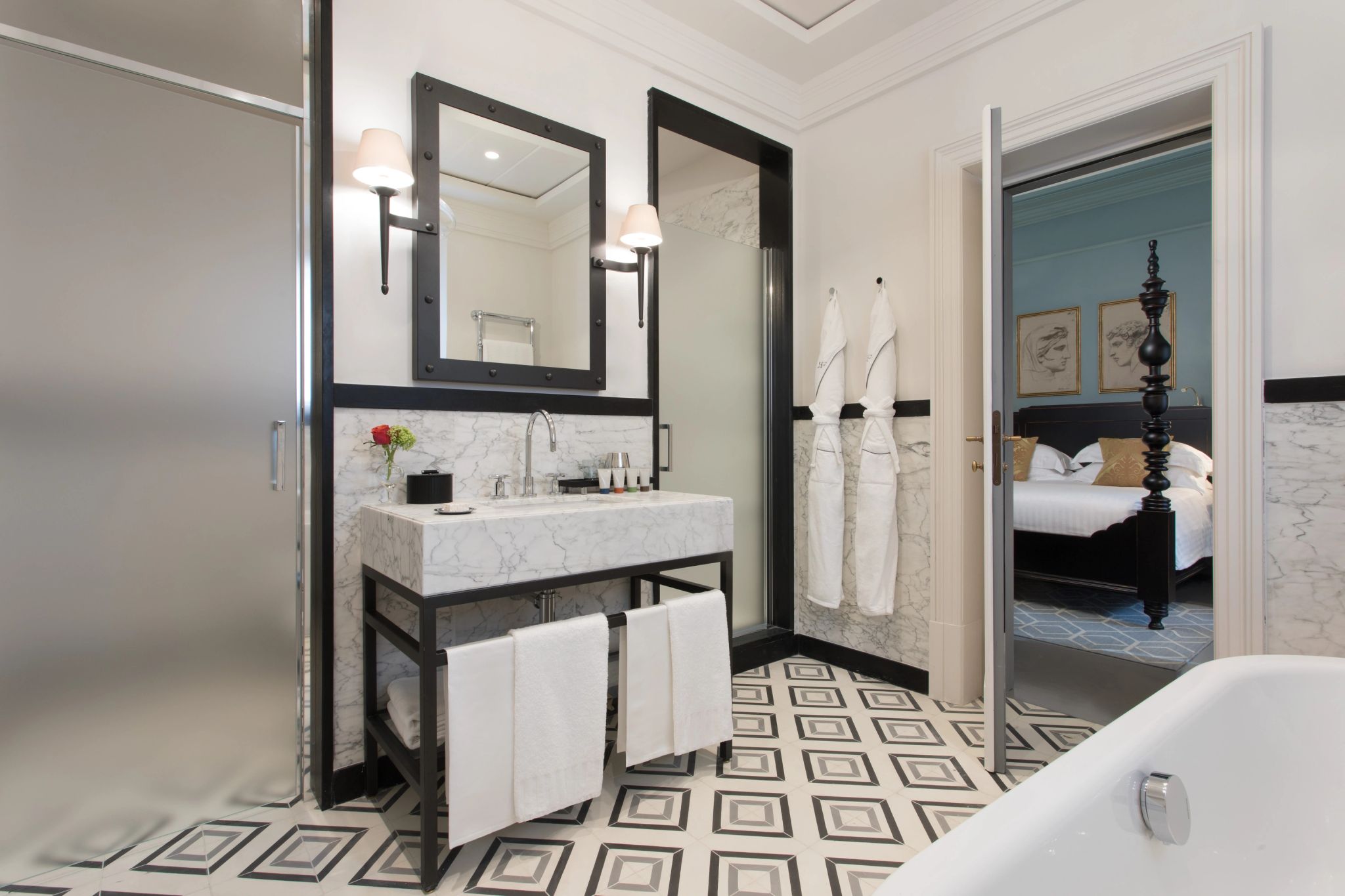 Piranesi Two Bedroom Apartment banheira de imersao - banho premium - banho de banheira