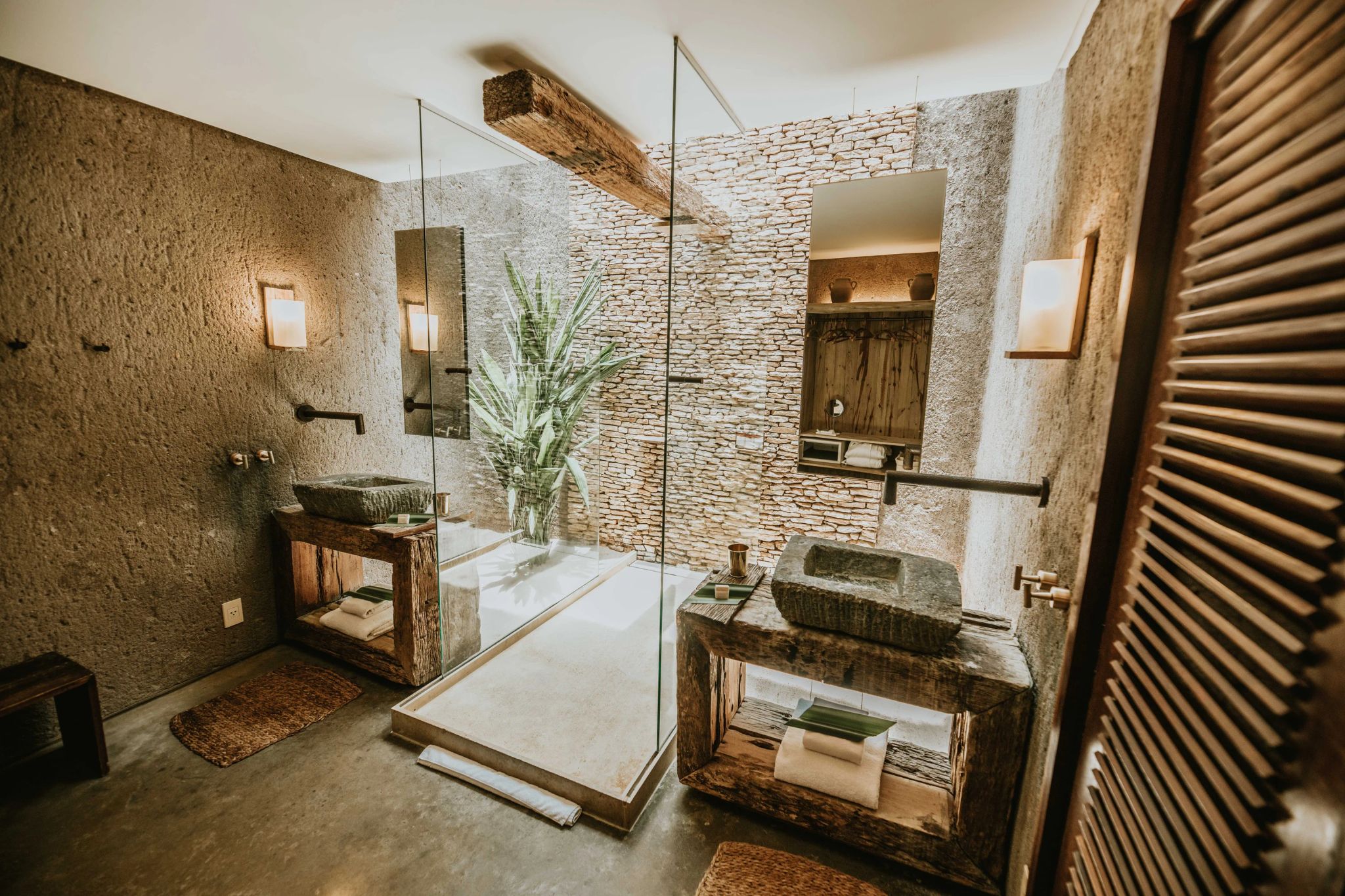 banheiro de luxo - kenoa resort - suite de hotel