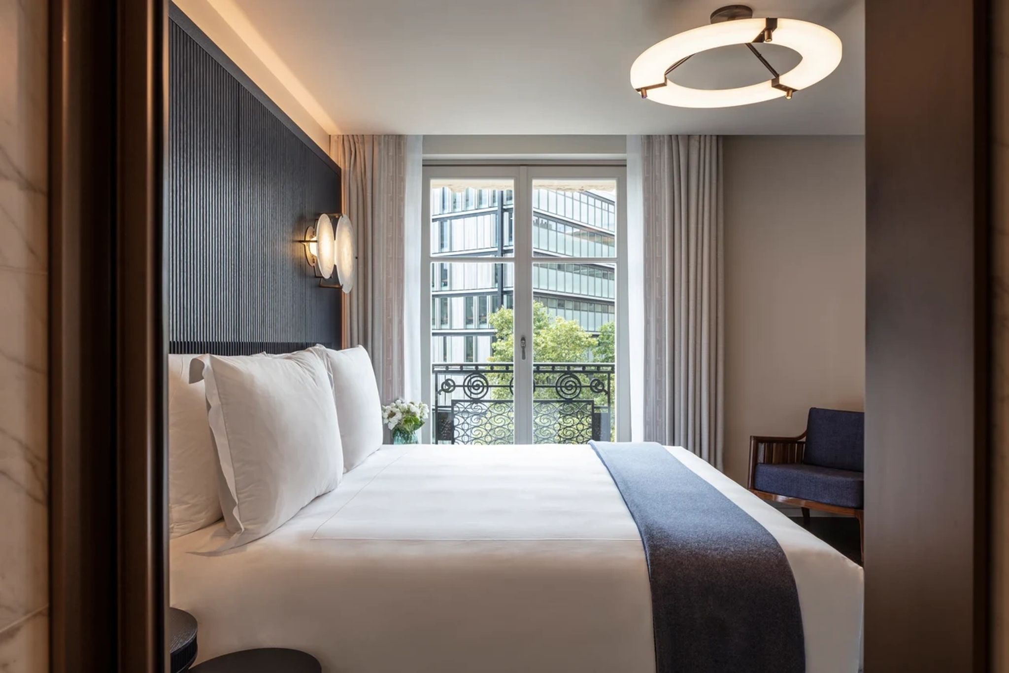 Deluxe Suite suite com varanda - suite vista paris - suite moderna