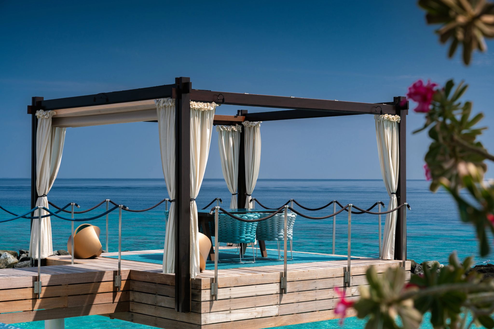 refeicao na praia - almoço vista mar – almoço romantico