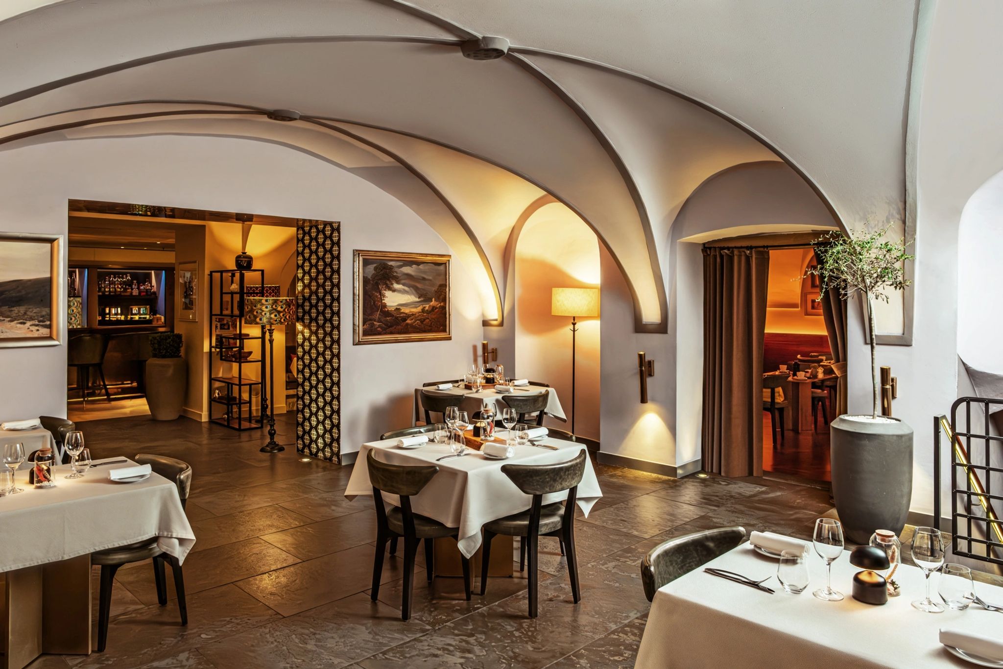 Monastiq Restaurant restaurante classico – culinaria alto padrao