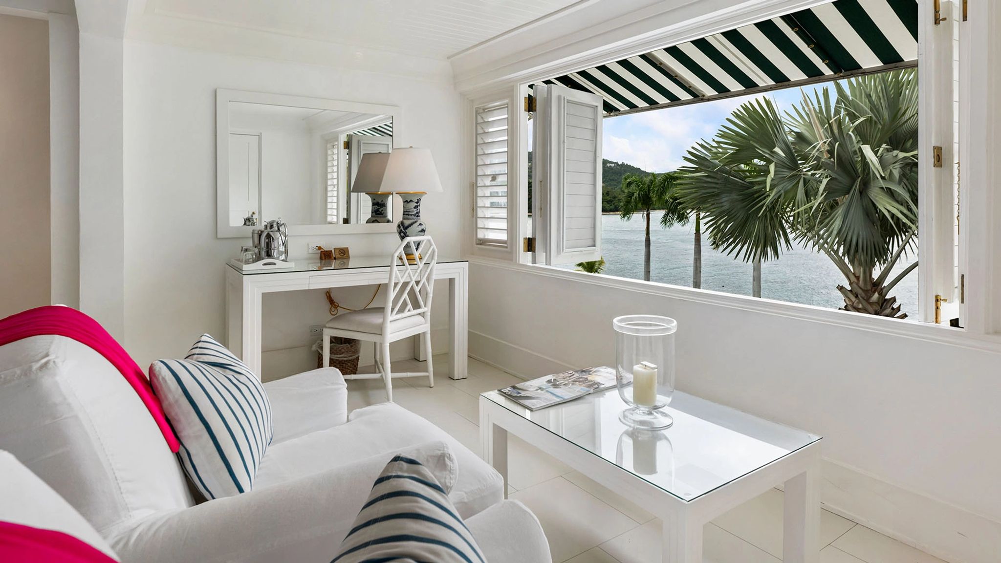 Ocean View Double  sala de estar - quarto vista mar - quarto moderno