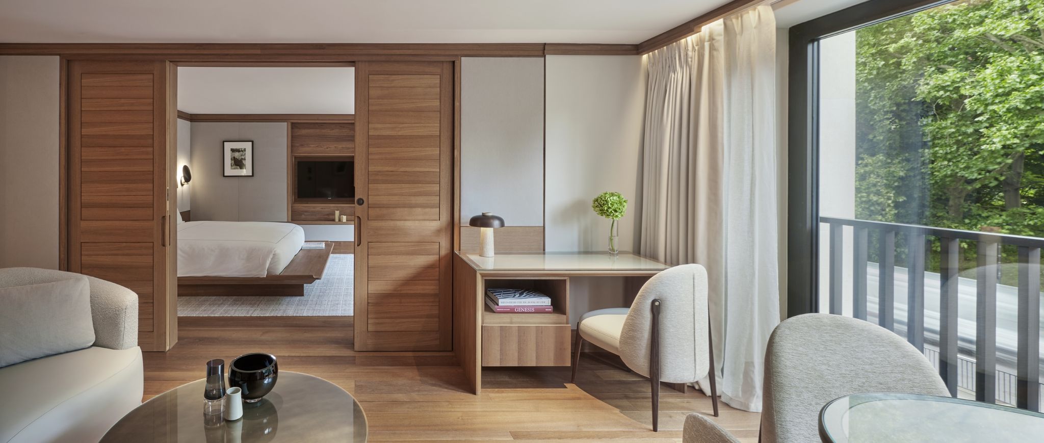 mesa de escritório - suite com sala – suite de luxo