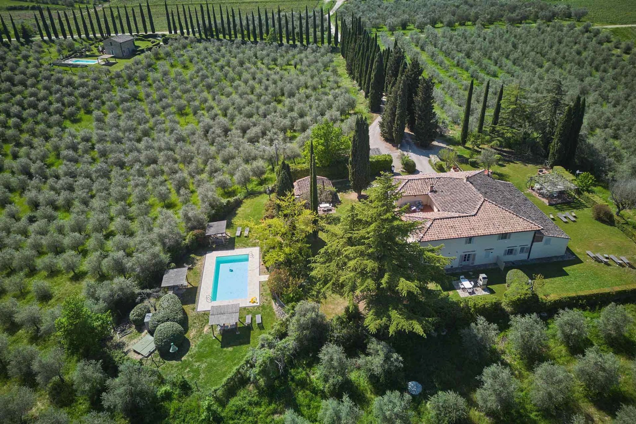 vista aerea toscana – villa italiana – villa privativa - villa de luxo - piscina privativa