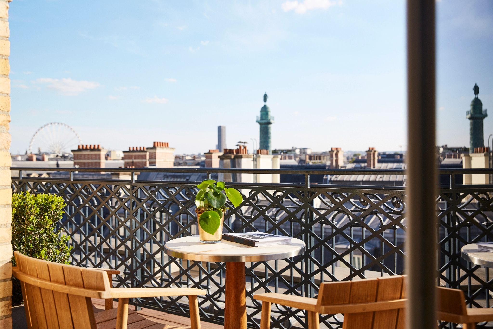 Presidential Suite  terraço privativo - suite com terraço - suite vista paris - area externa