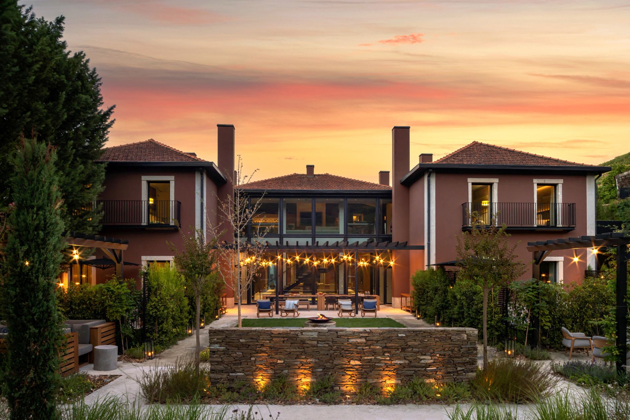 fachada quartos jardim - arquitetura luxo resort - natureza douro