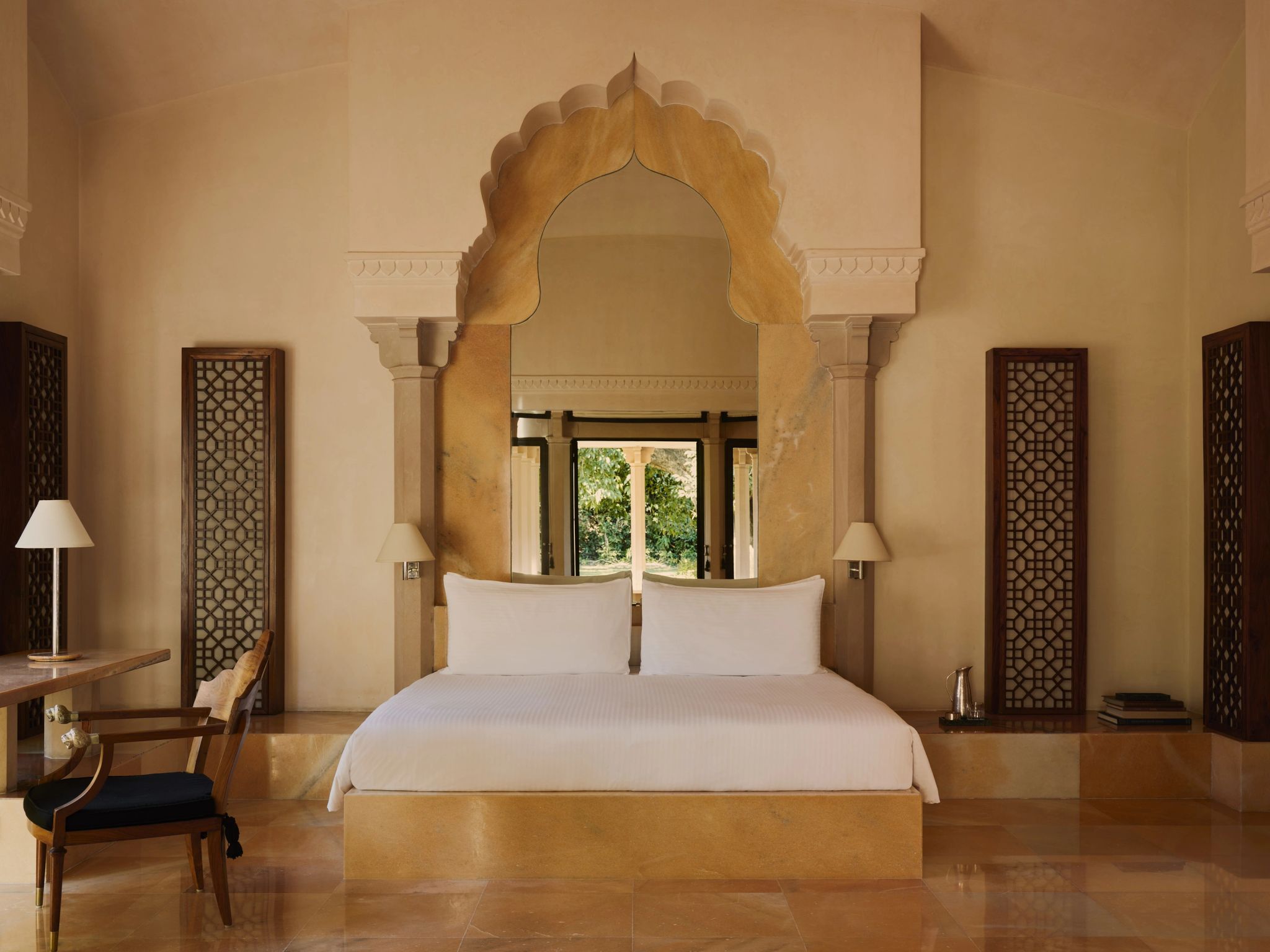 Pool Pavilion cama king - suite casal - decoraçao indiana