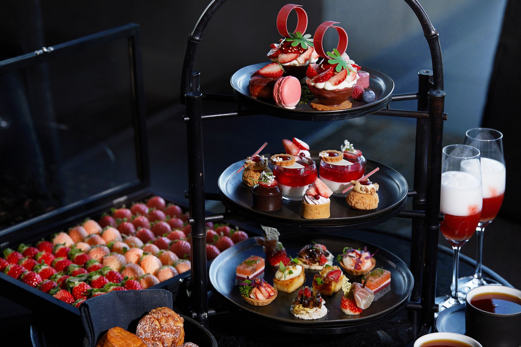 pe direito alto – moveis modernos – lobby moderno