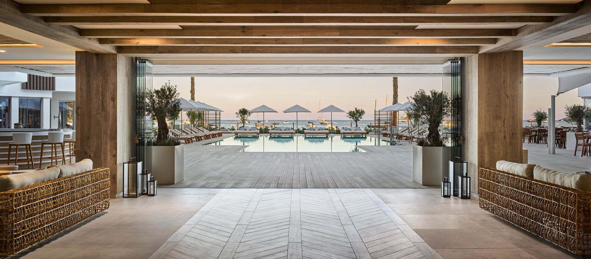 Lobby da piscina lobby da piscina - piscina externa - piscina frente mar