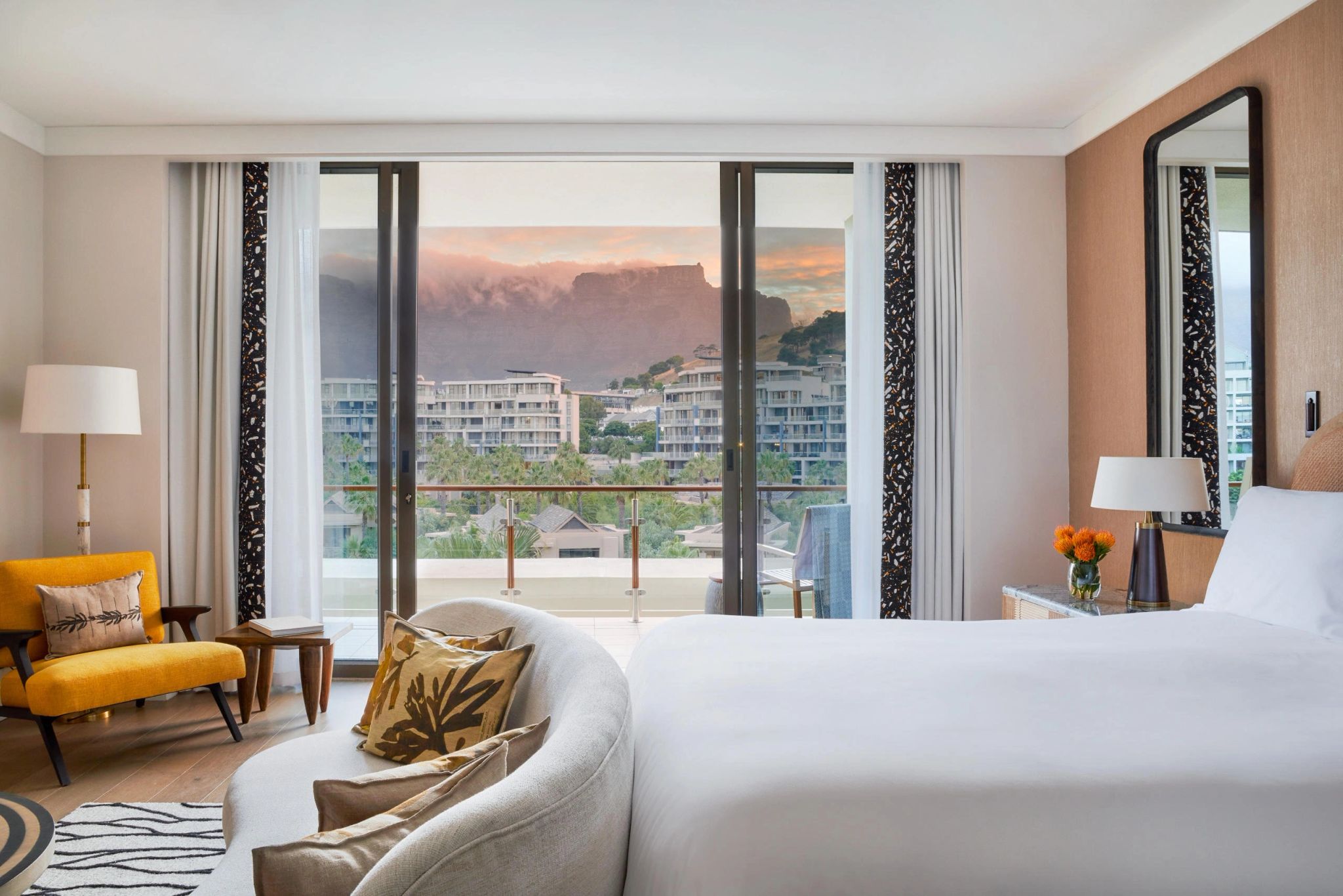 suite vista montanhas - vista table mountain - suite com varanda - cama king