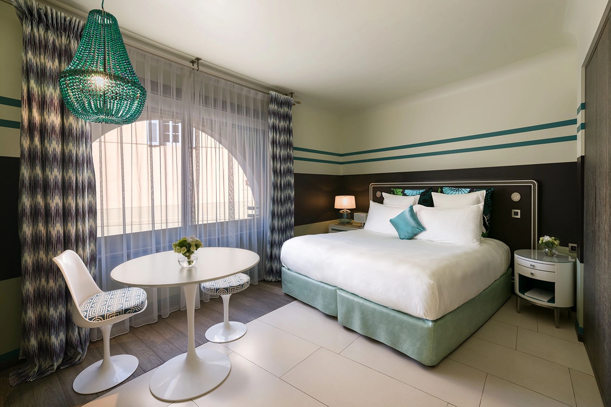 Classic quarto classico - cama king-size - mesa de luxo