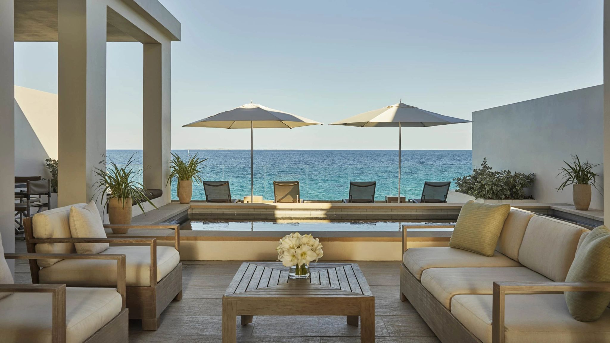 terraço vista mar - piscina privativa - casa com tres quartos