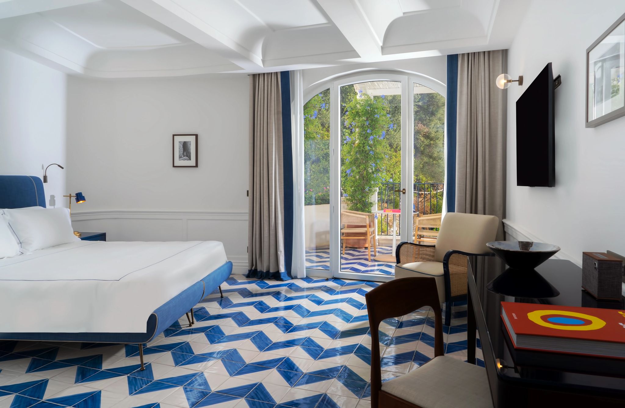 Superior quarto com varanda - quarto king - quarto de hotel