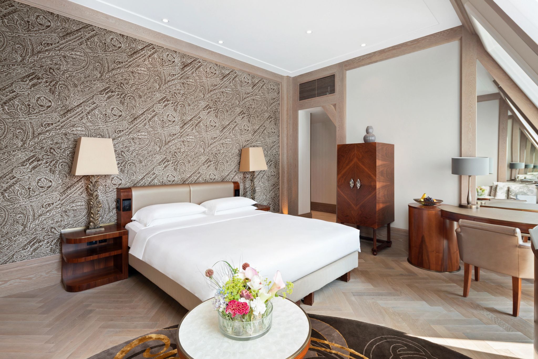 One King Bed Deluxe area de trabalho - decoraçao chic – interior quarto