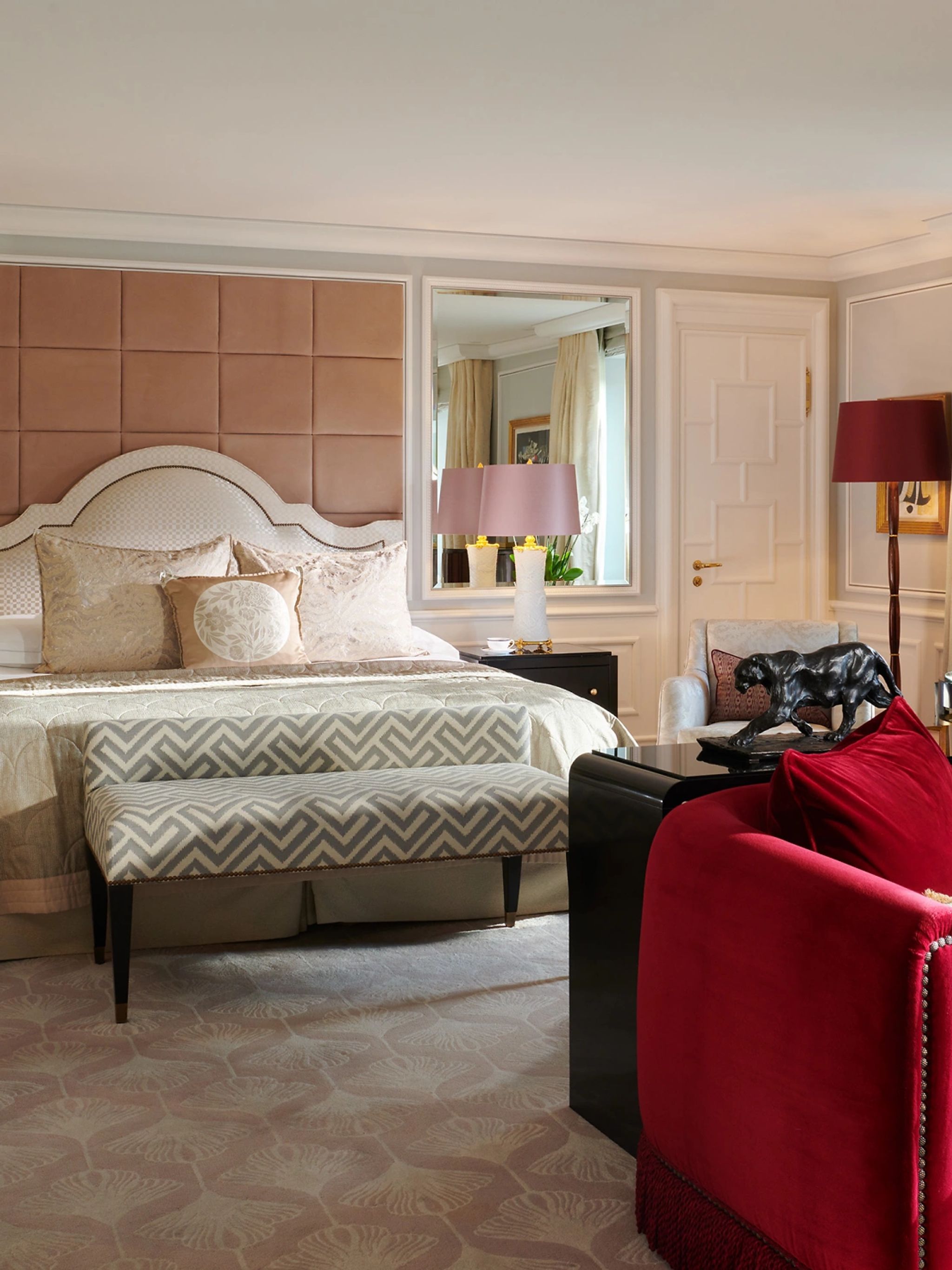 Lakeside Junior Suíte cama king - quarto decorado - hospitalidade premium