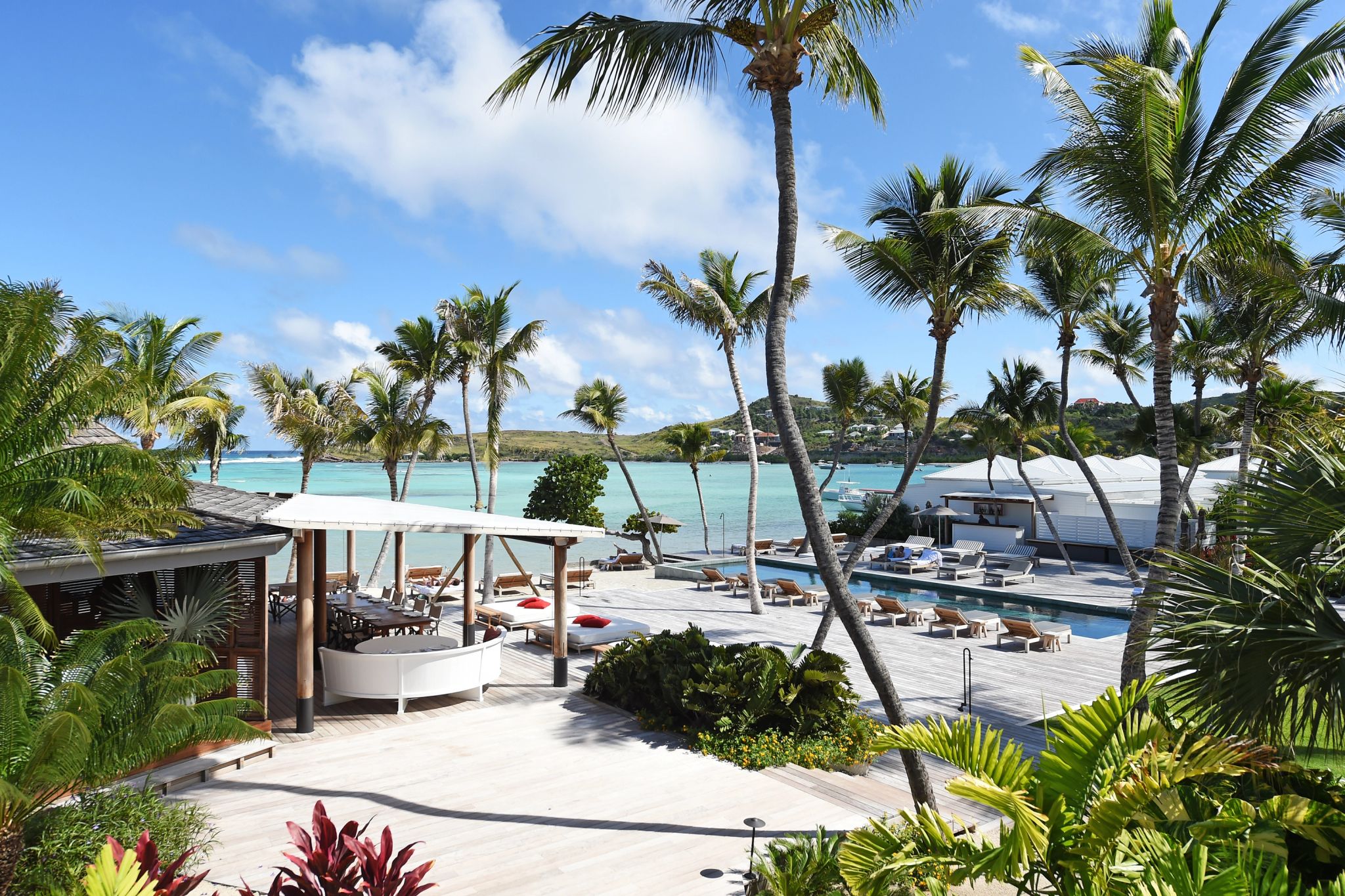 Piscina resort Le Sereno St Barth hotel frente mar - piscina ao ar livre - area externa hotel - lazer ao ar livre