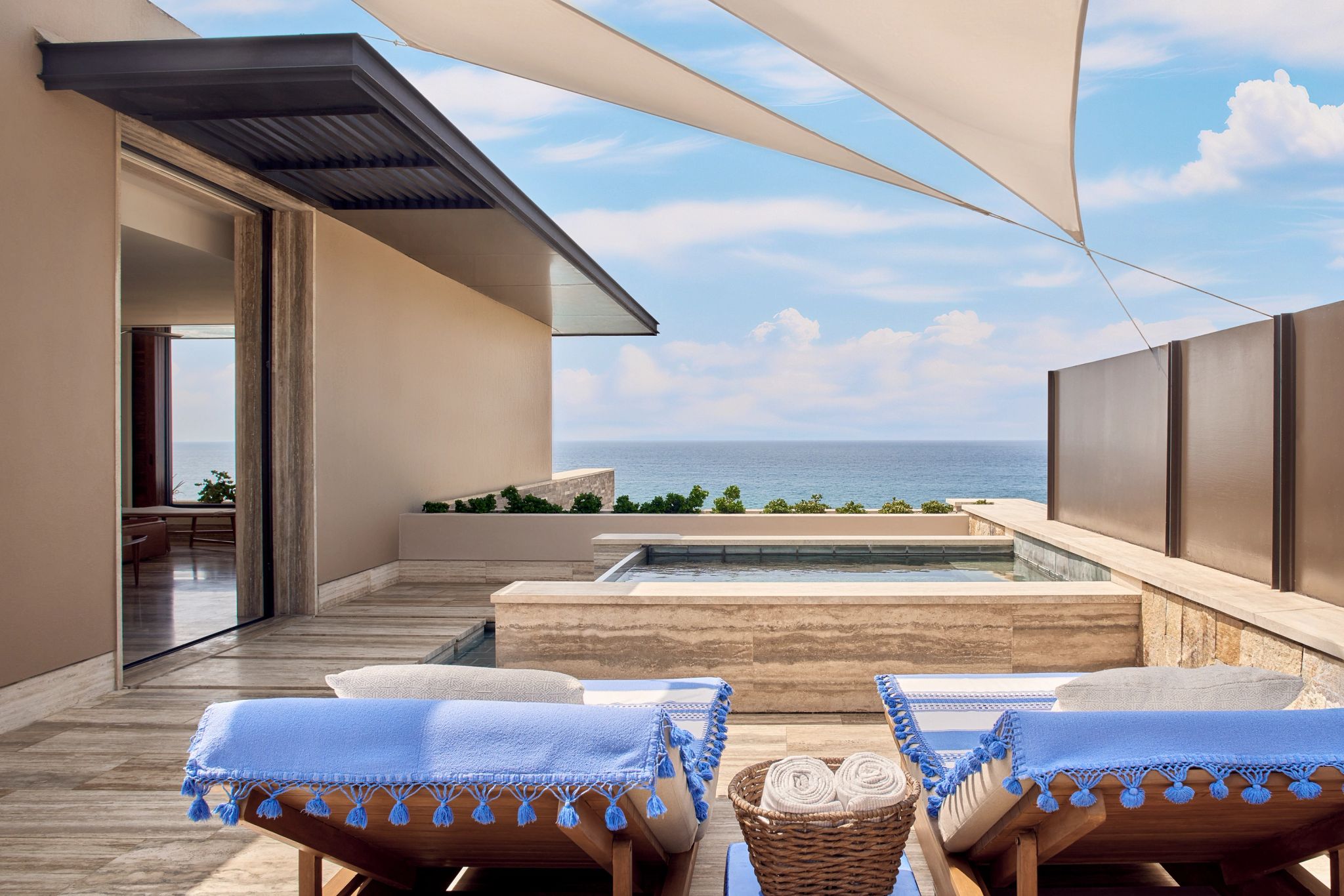 Cortes Beachfront One Bedroom Suite King Upper floor Plunge Pool Terrace terraço privativo - terraço com piscina - piscina externa - piscina vista mar