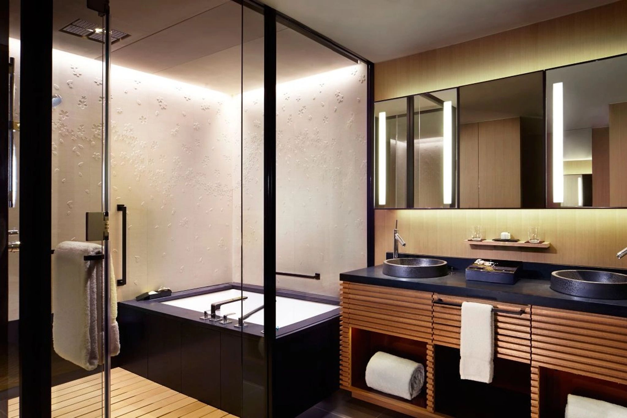 Suite Kamogawa Spa privativo – rito de banho japonês – relaxamento em Kyoto