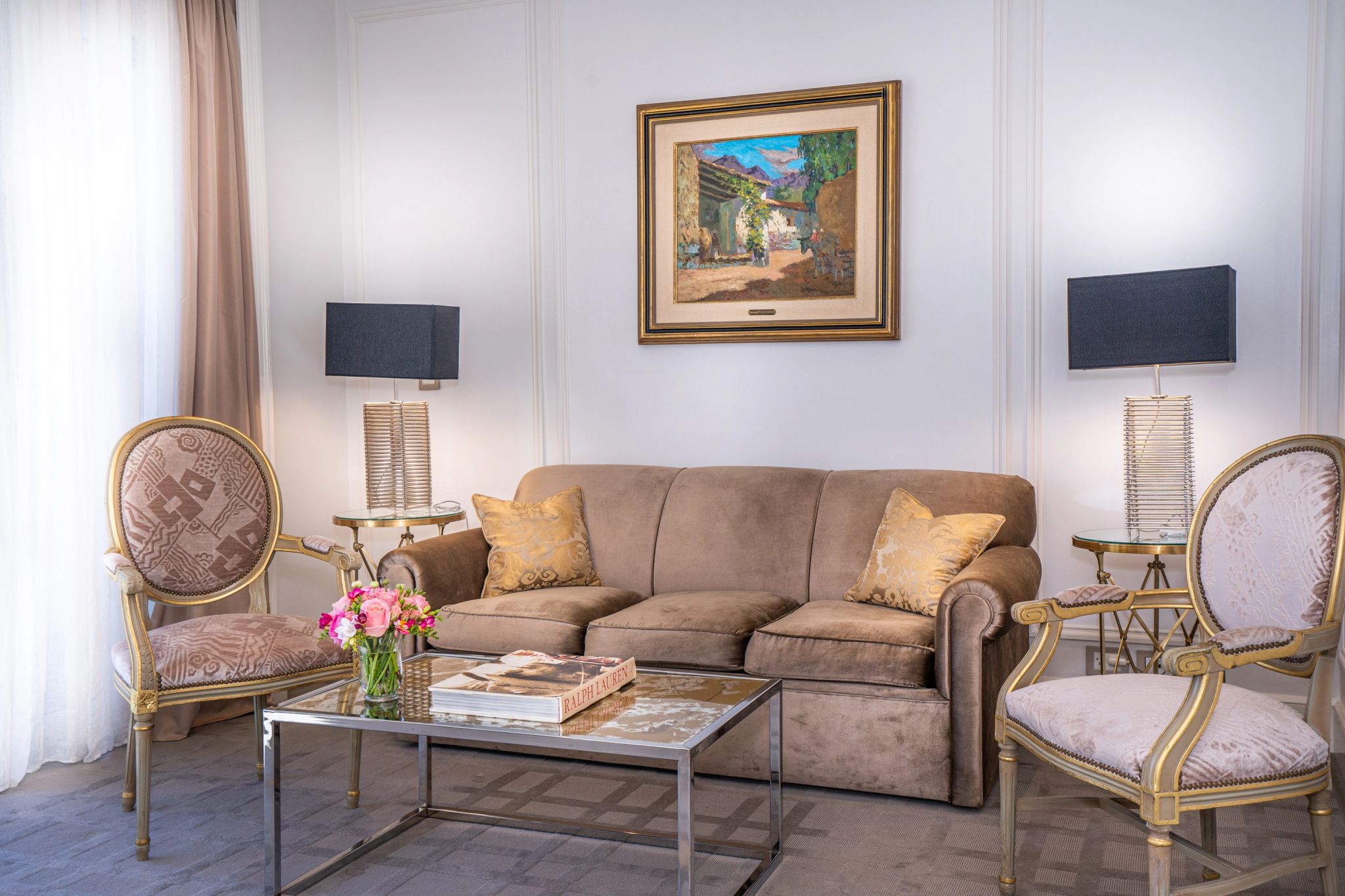 Luxury Suite Le Mirador sala de estar - sofa confortavel - sala chique