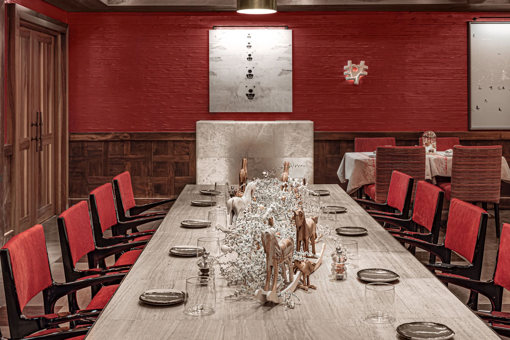 Restaurante Le Grill Alpin decoraçao alpina – mesa decorada – restaurante de luxo