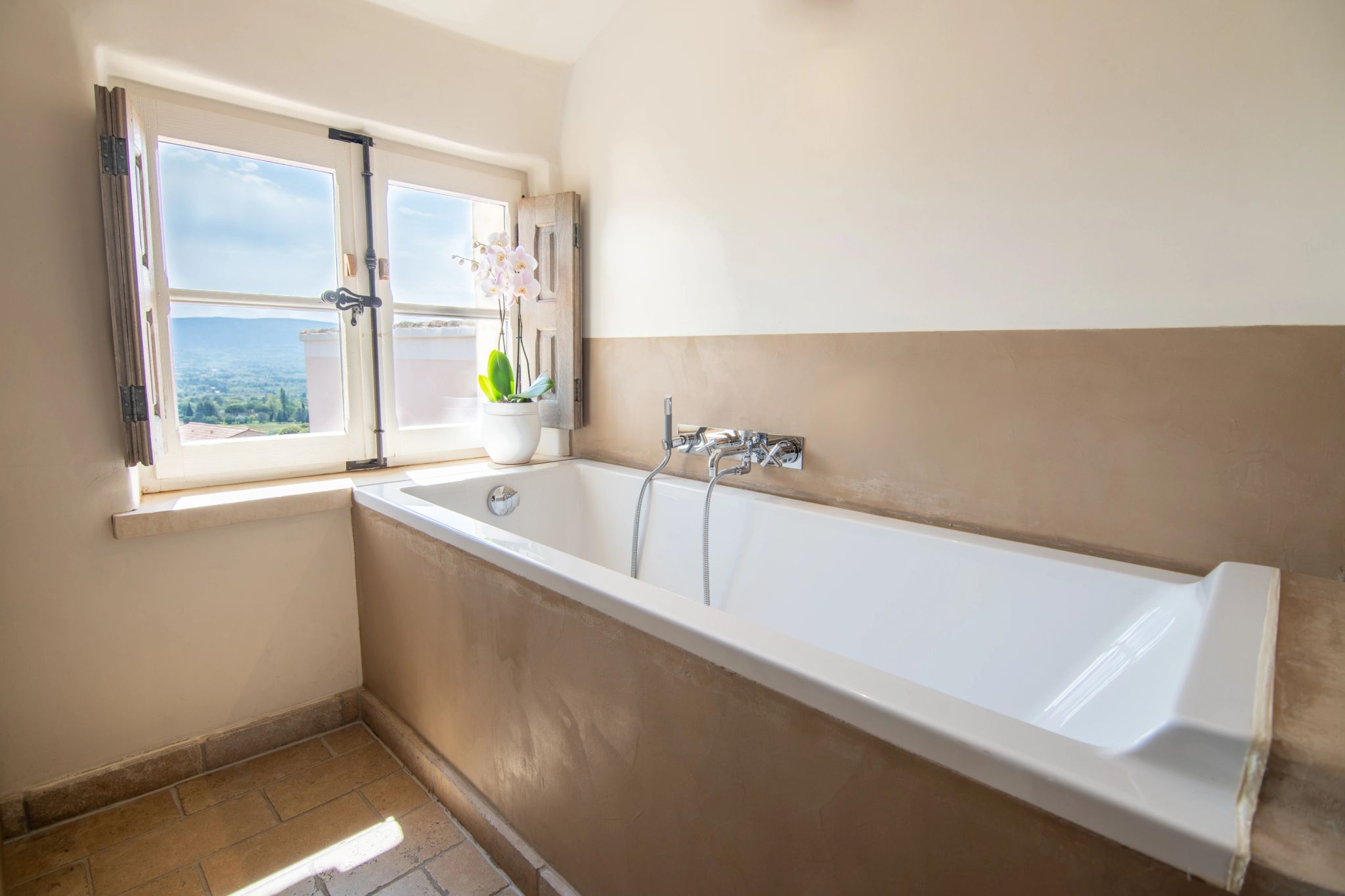 Classic Suite banho premium – banheira com vista – banho de banheira - suite com banheira