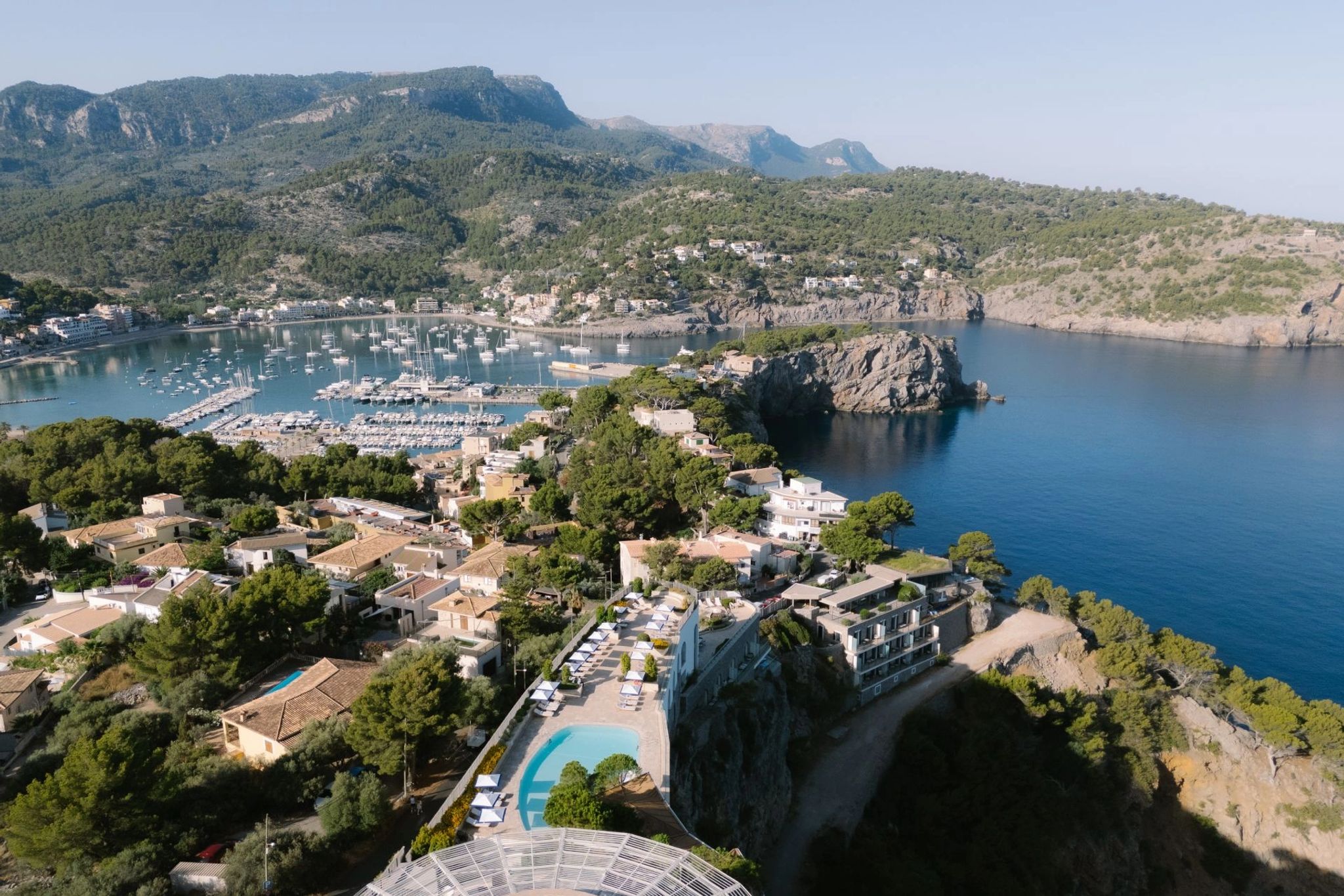 Vista aérea do resort hotel beira mar - vista panoramica - vista aerea
