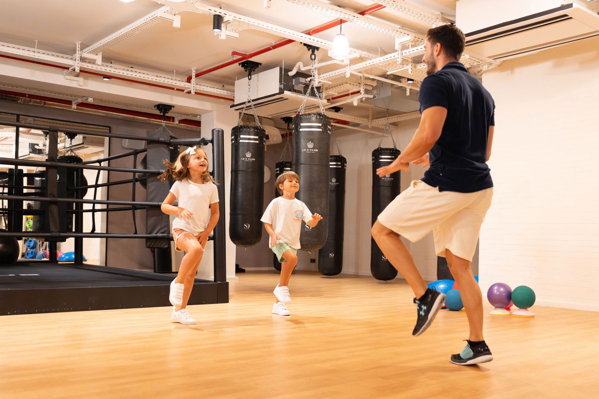 Kids Club aulas fitness - exercicio fisico - ginastica para crianças