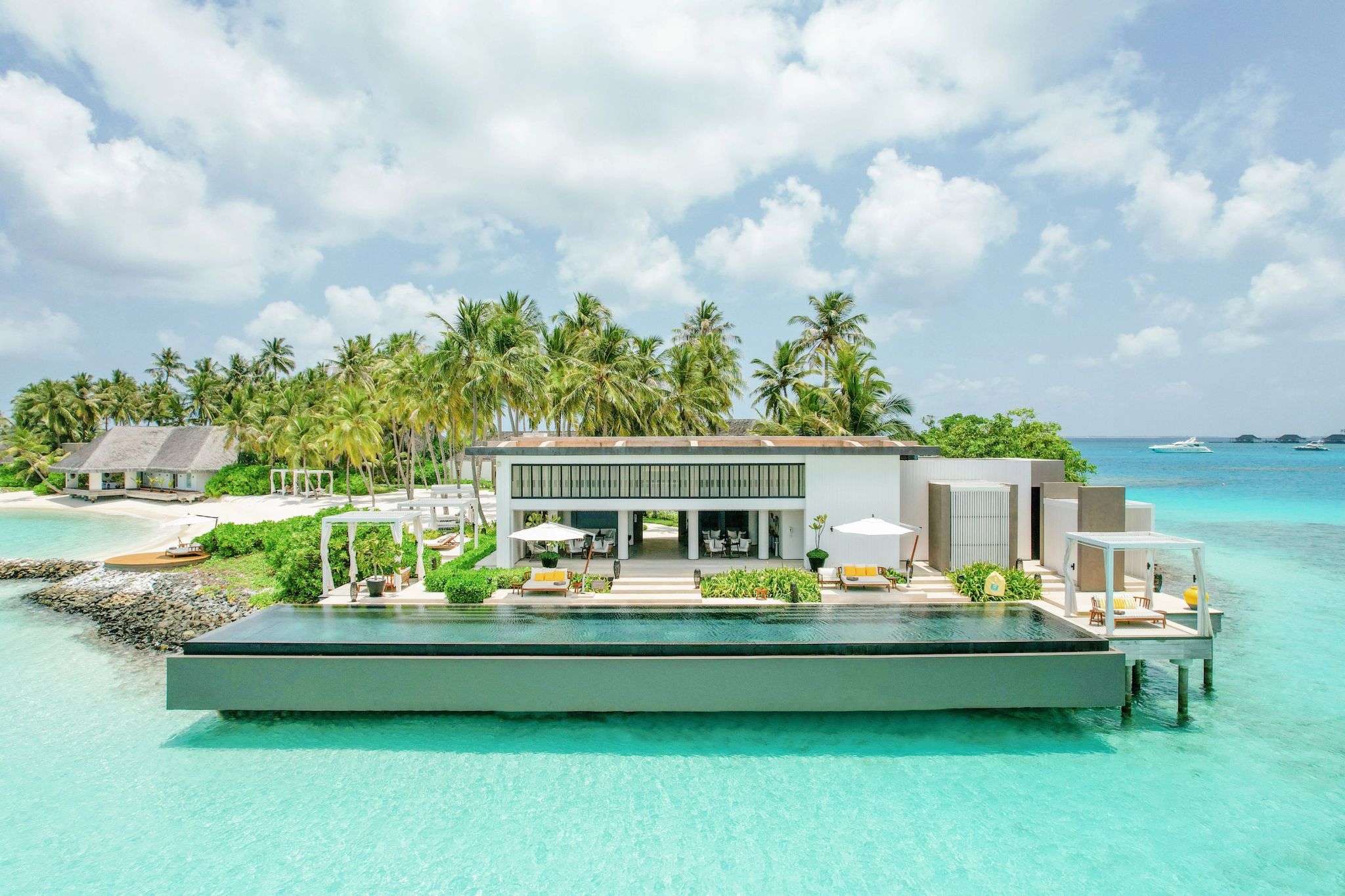 The Cheval Blanc Spa piscina infinita – piscina spa – spa com piscina