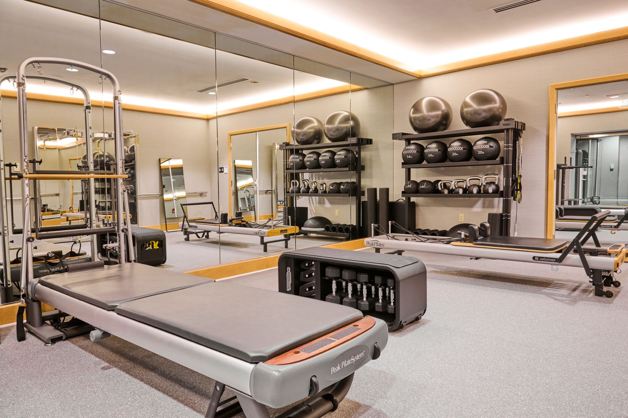 fitness center – academia hotel - academia