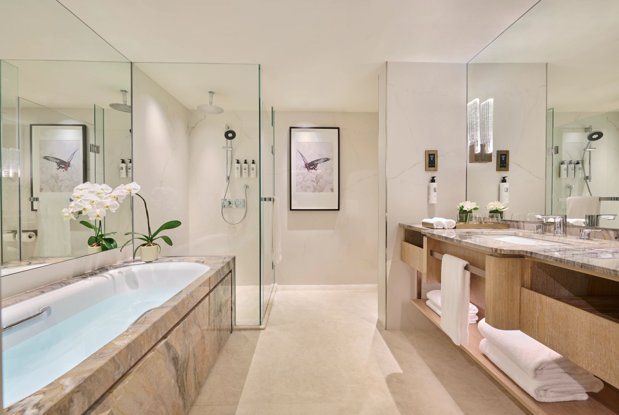 Deluxe Balcony banheira de imersao – banheiro de luxo - banho premium - banheira em marmore