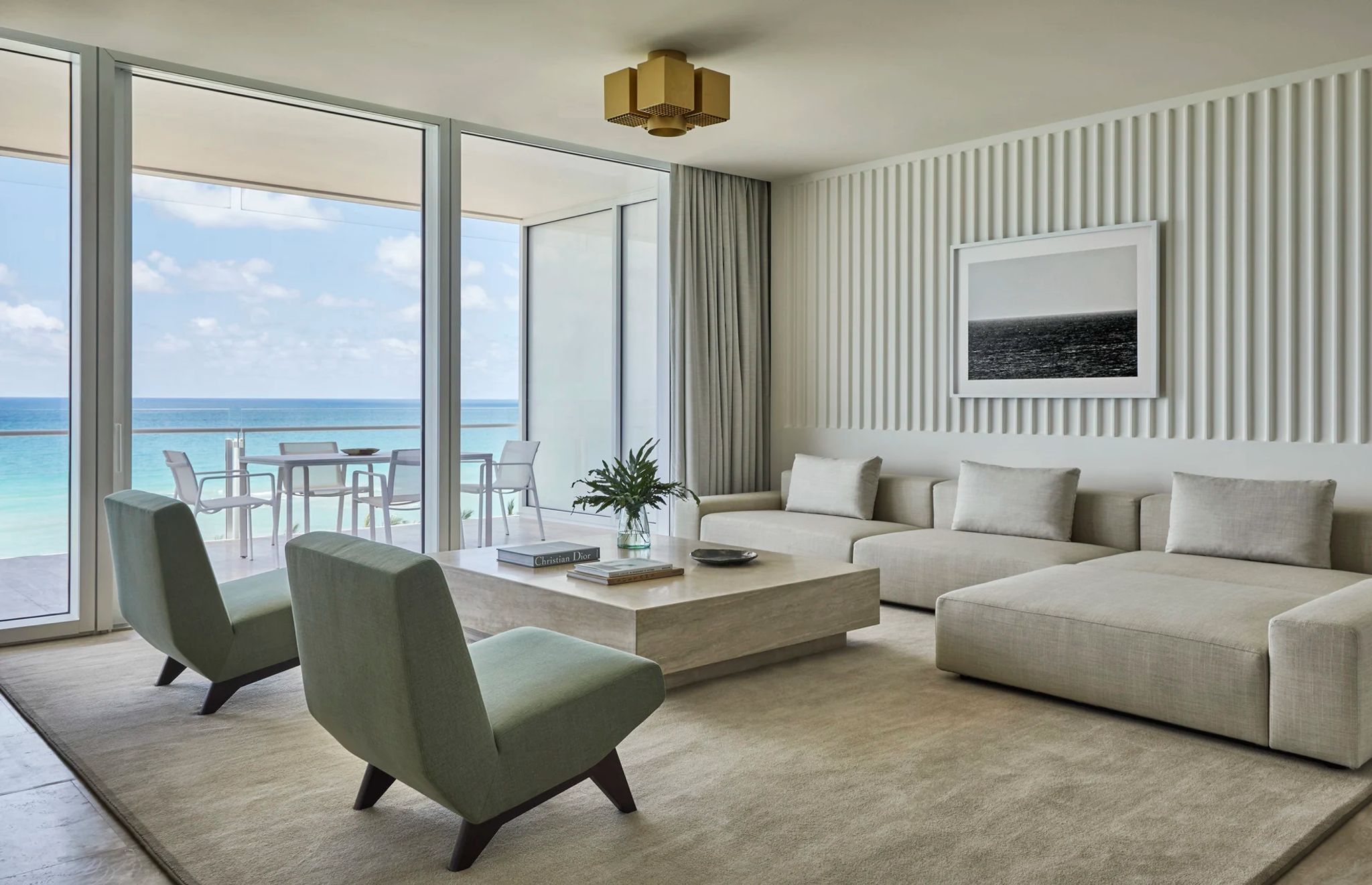 suite com sala - sala vista mar - suite frente mar - suite moderna