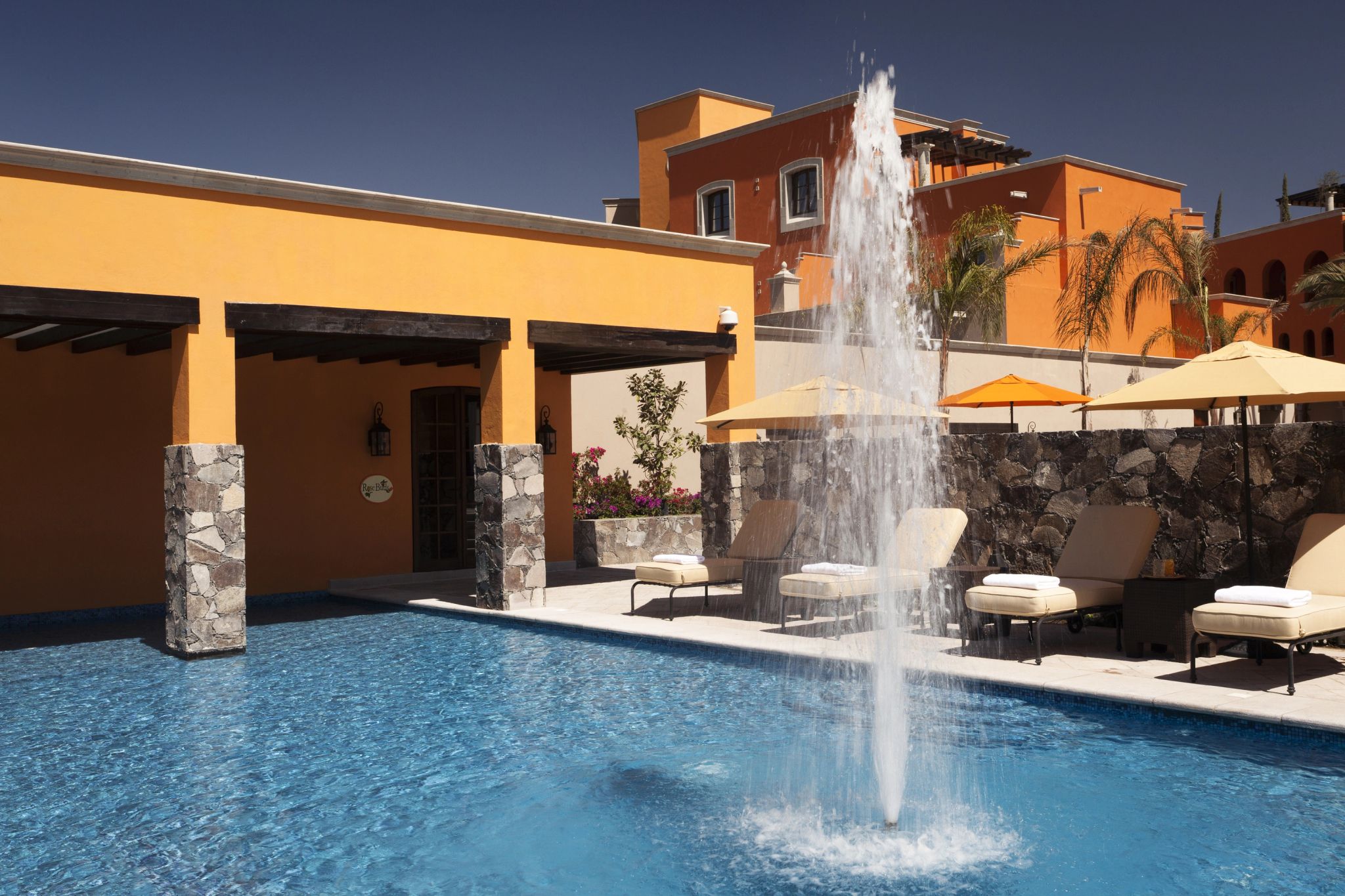piscina para criancas rosewood - ambiente seguro e divertido - hospedagem familiar