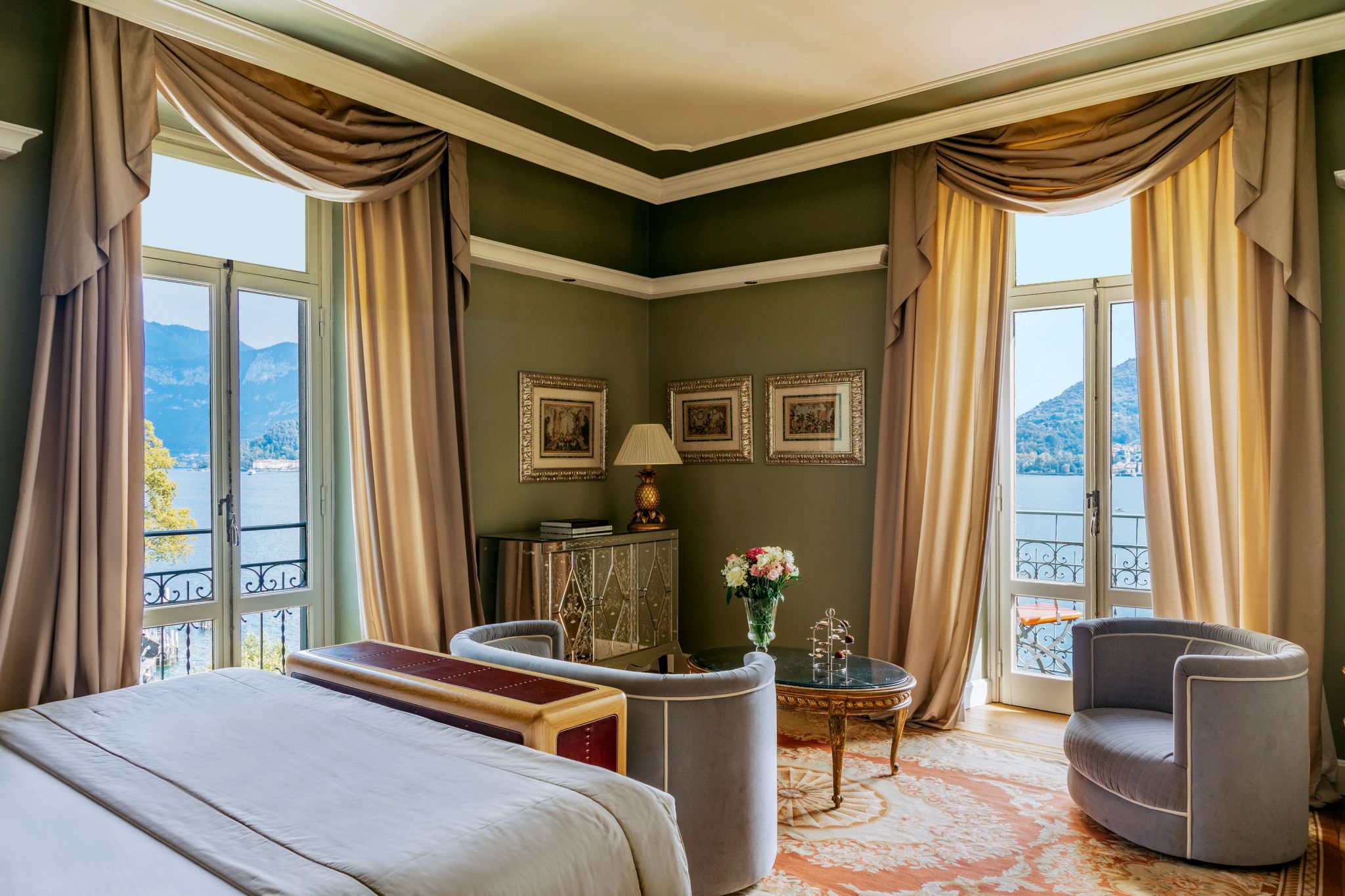 vista lago di como - decoraçao chique – quarto amplo