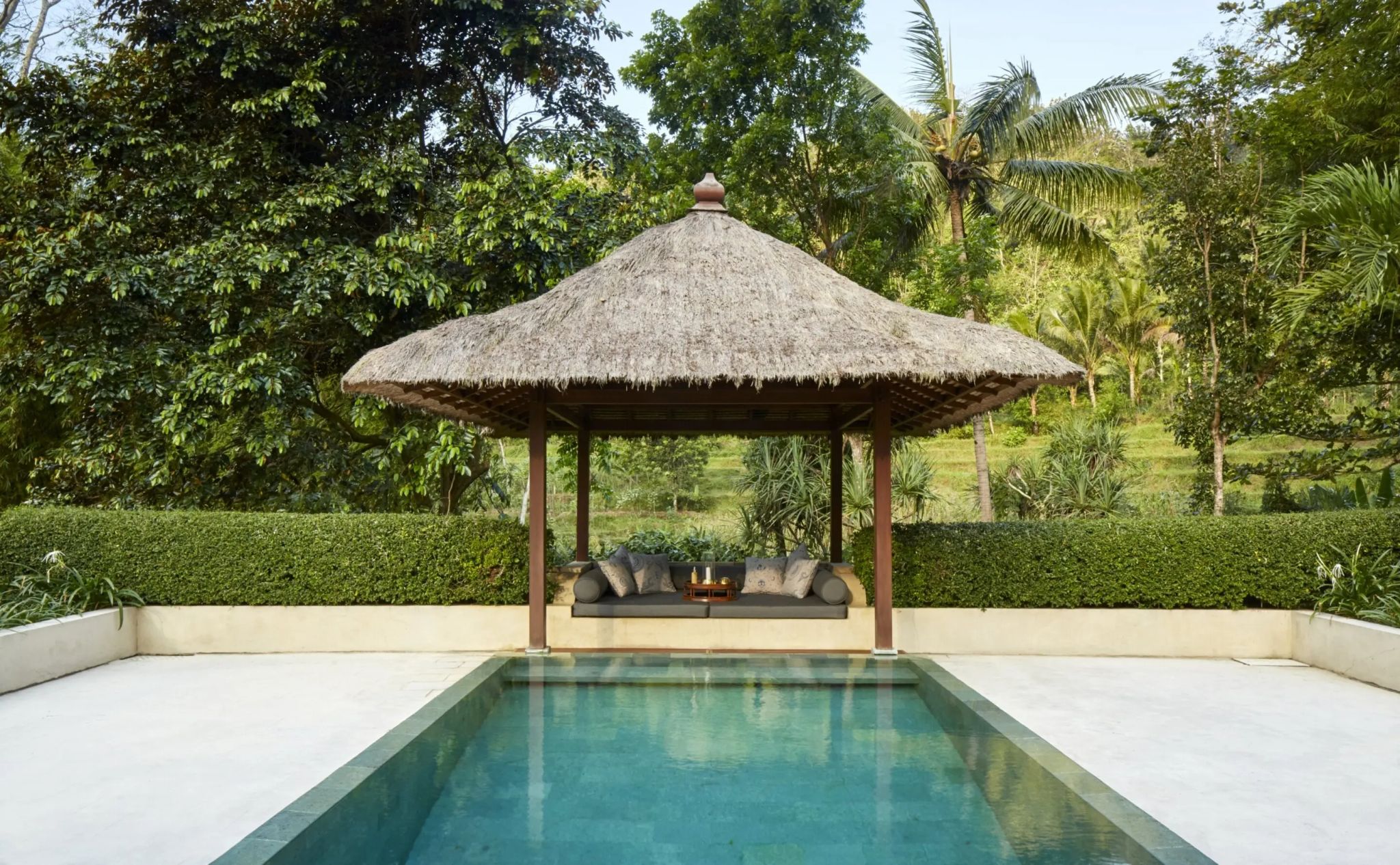 Menoreh Pool Pavilion piscina seis metros - bale com sape - vista colinas menoreh
