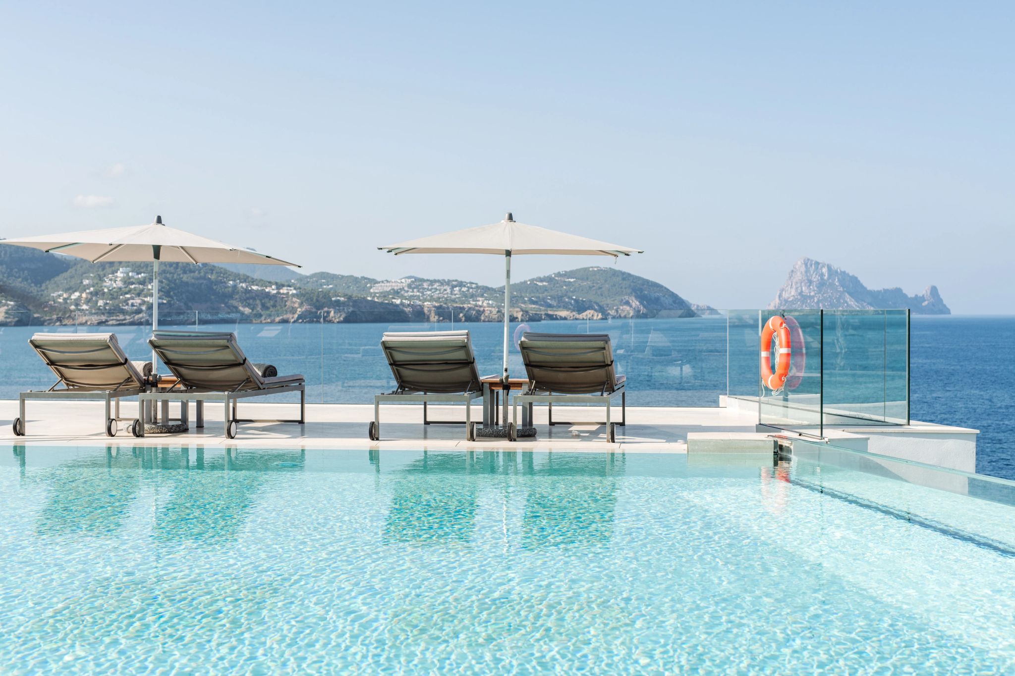Piscina ao Ar Livre hotel com piscina infinita – vista ibiza