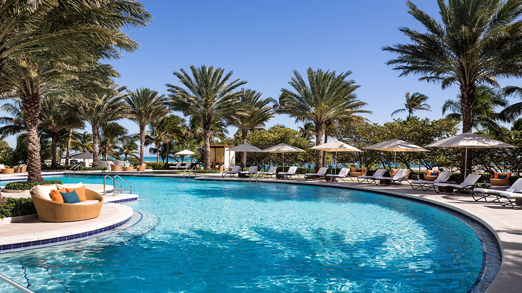 piscina premium – area externa – hotel miami