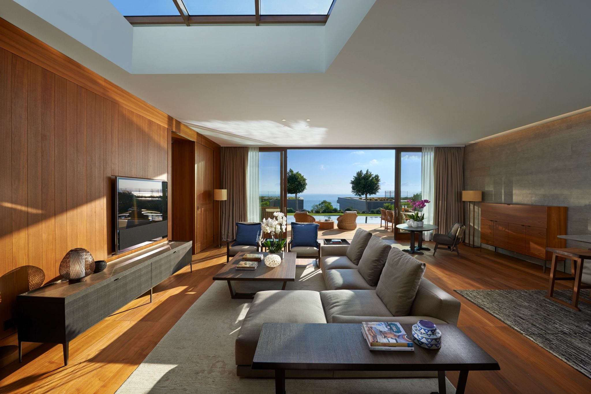 Mediterranean Villa sala de estar - sala moderna - sala chique