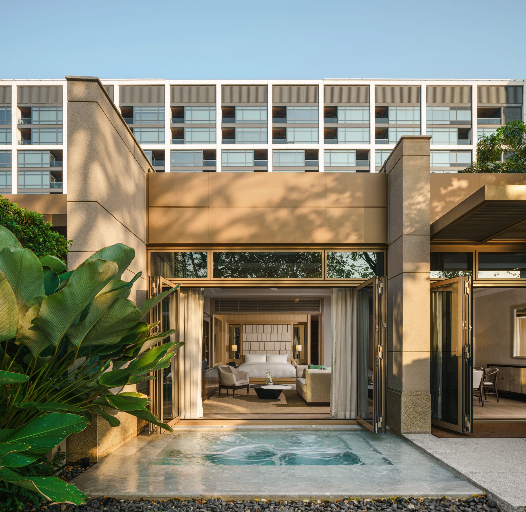 vila com jacuzzi - jacuzzi ao ar livre - lazer ao ar livre