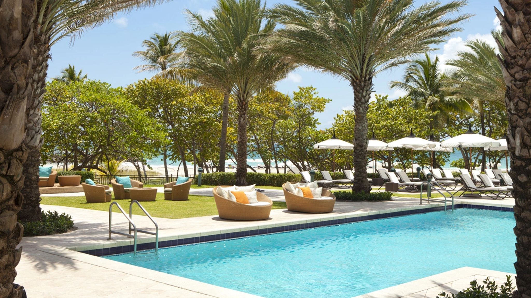 piscina – area de lazer – lazer de luxo