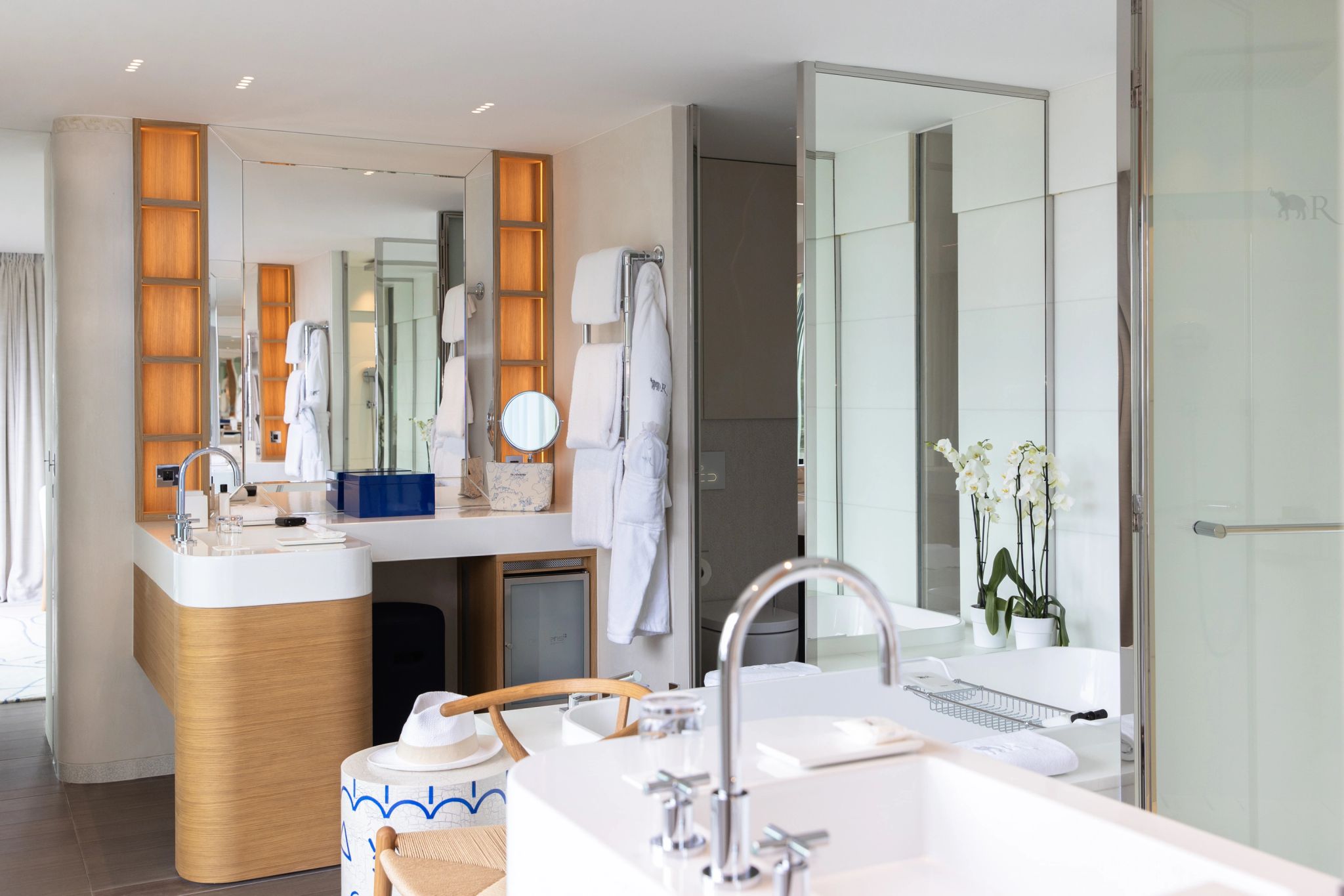 Taillat Suite banho de banheira – banheiro de luxo – banheiro amplo