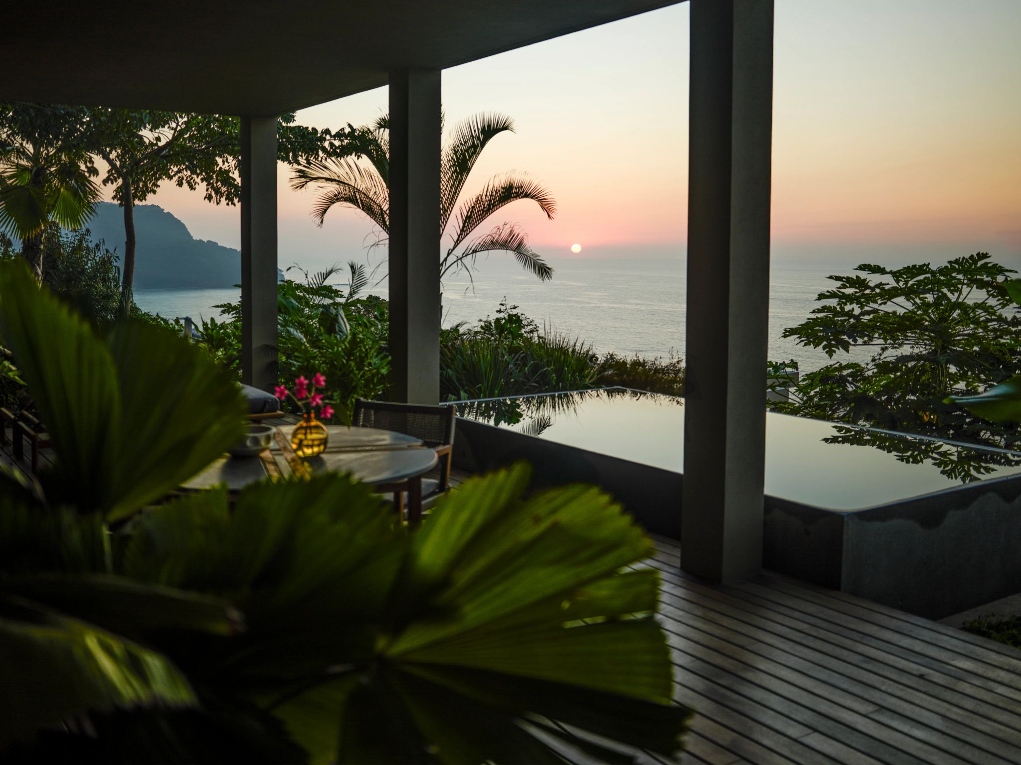 Ocean View Mountain Studio Suite terraco privativo - piscina - vista luxo