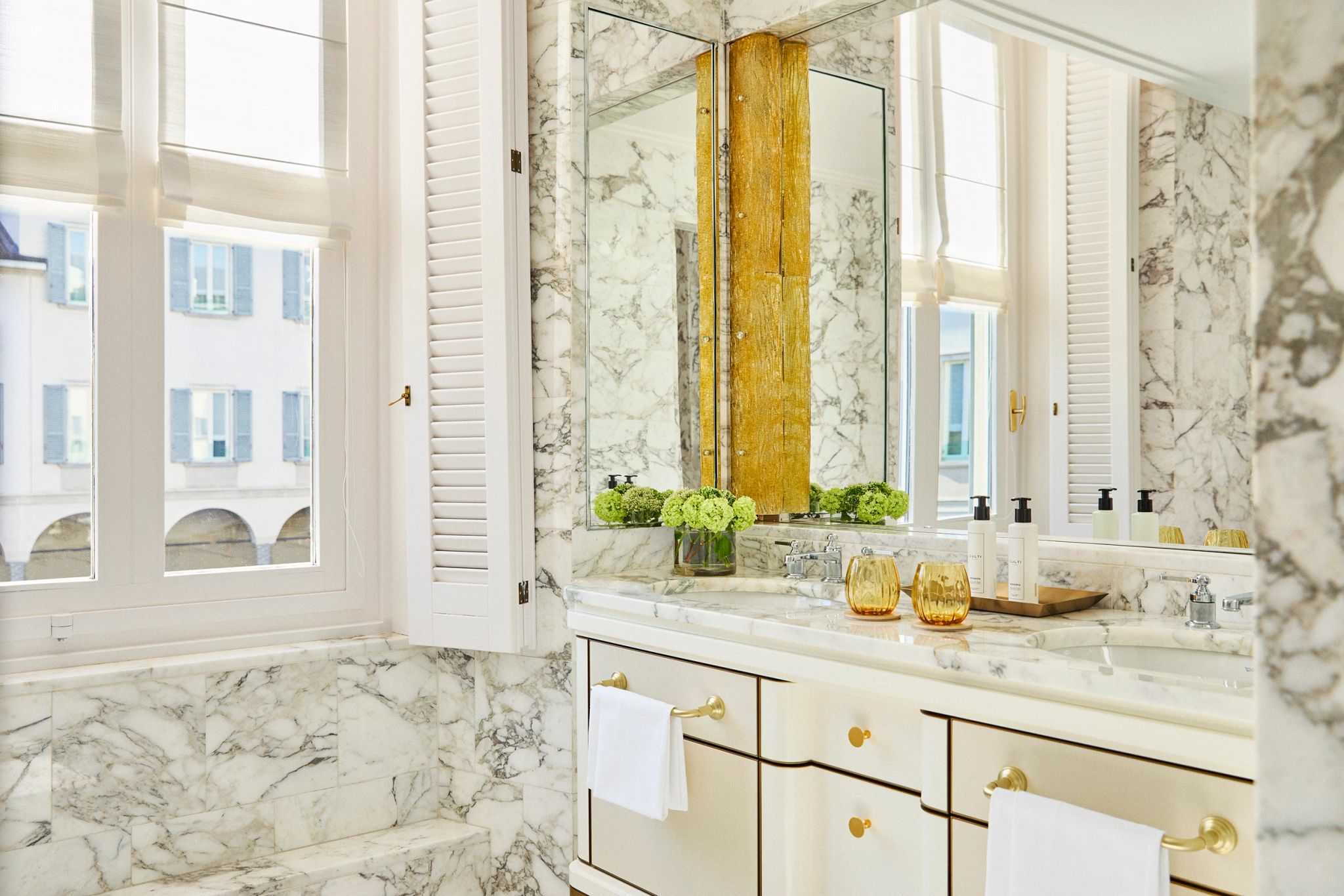 Renaissance Suite banheira em marmore - banho premium - suite com banheira