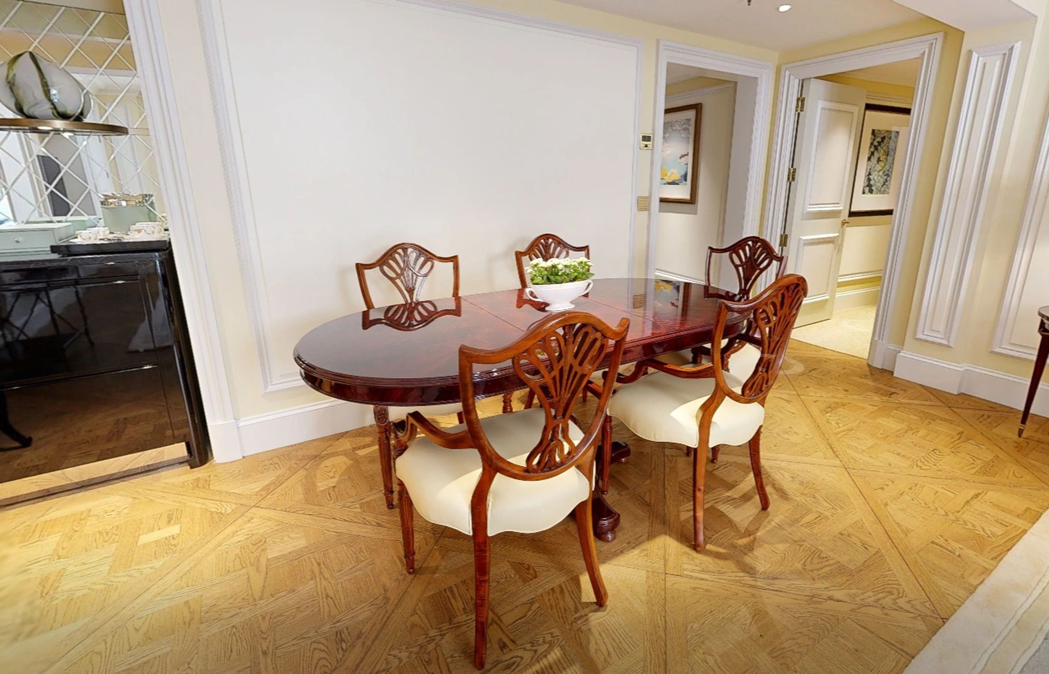 Garden Terrace Suite sala-jantar-independente - suite-luxo - design-britanico