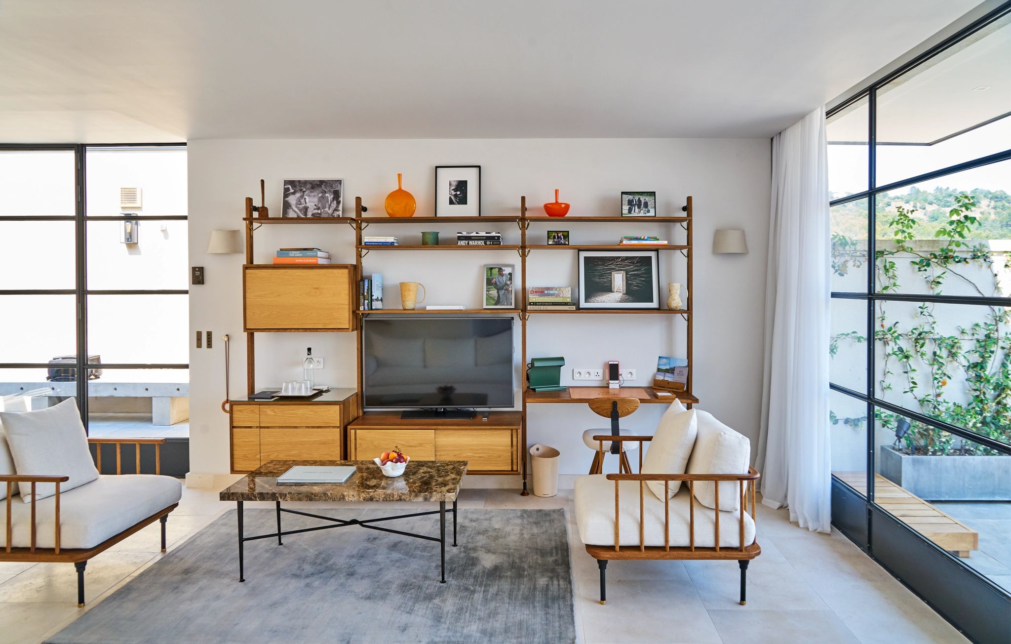 Two Bedroom Pool Villa Suite sala de tv – sala de estar – decoraçao da suite - suite moderna - suite ampla