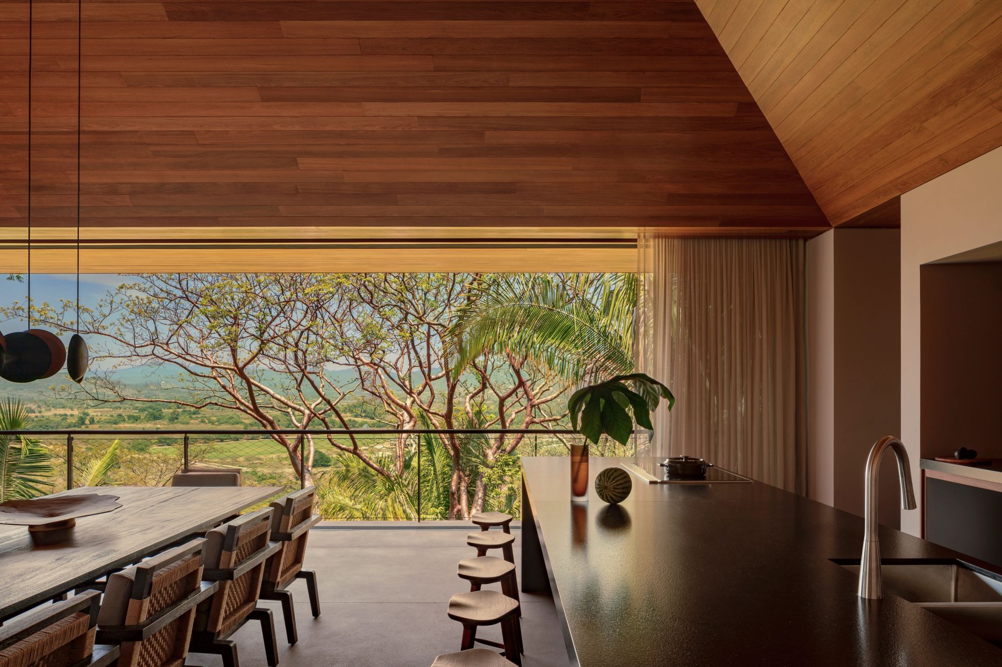 sala de jantar - vista floresta - casa na arvore - espaço gourmet - jantar privativo