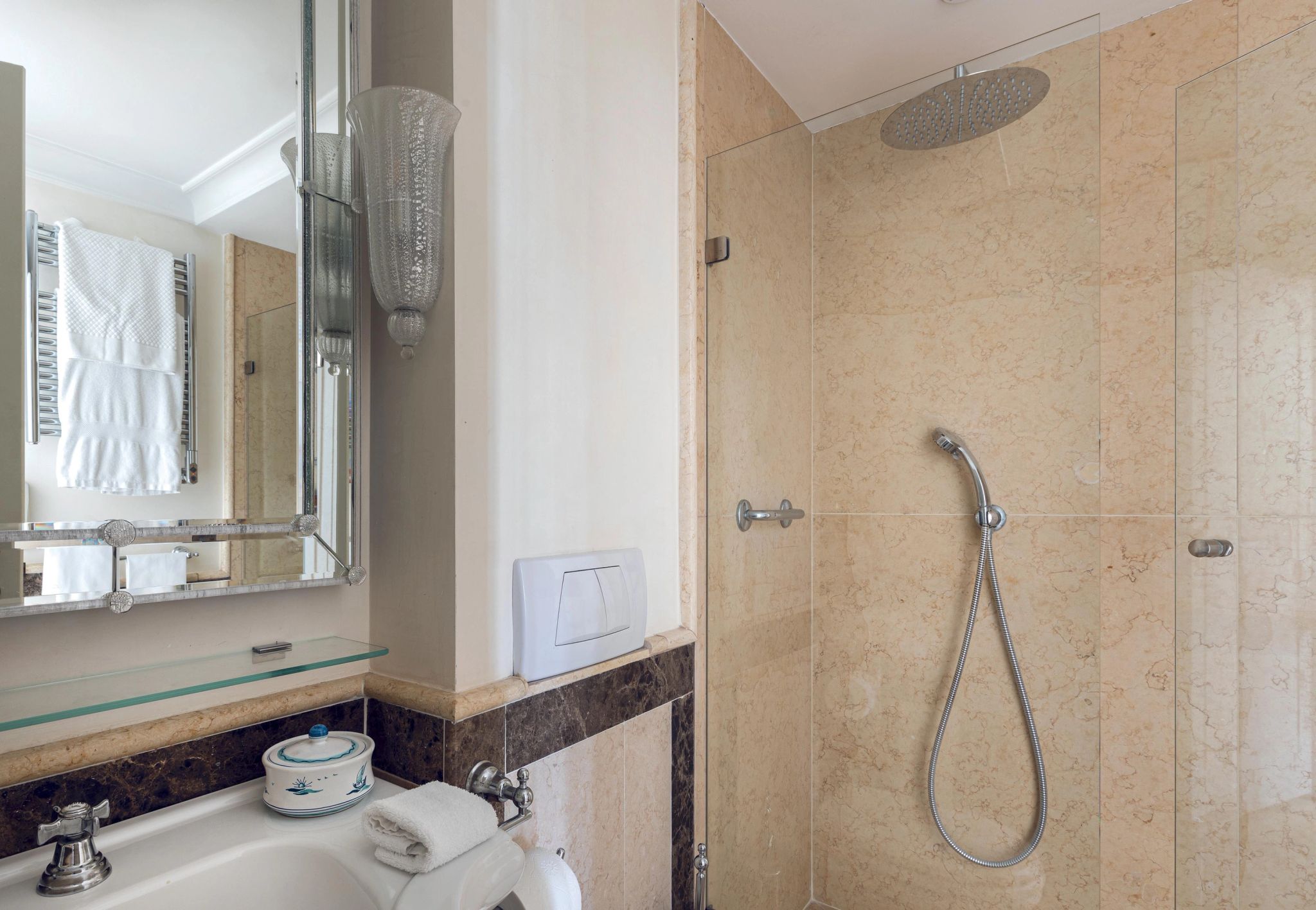 Superior banho premium - banheiro de luxo - banheiro do hotel