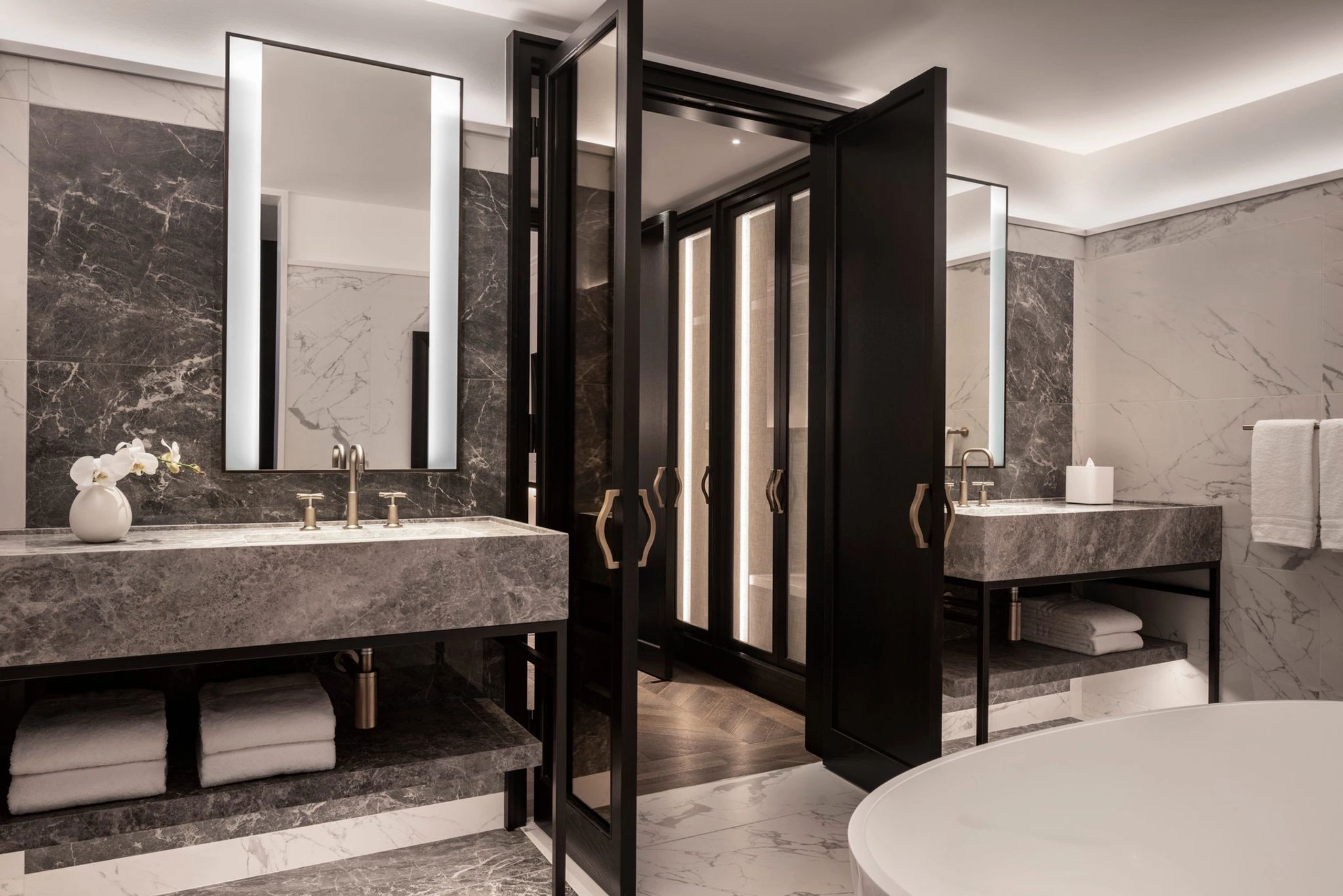 Deluxe One Bedroom Suite banheiro de luxo - banheiro moderno - banheiro chique