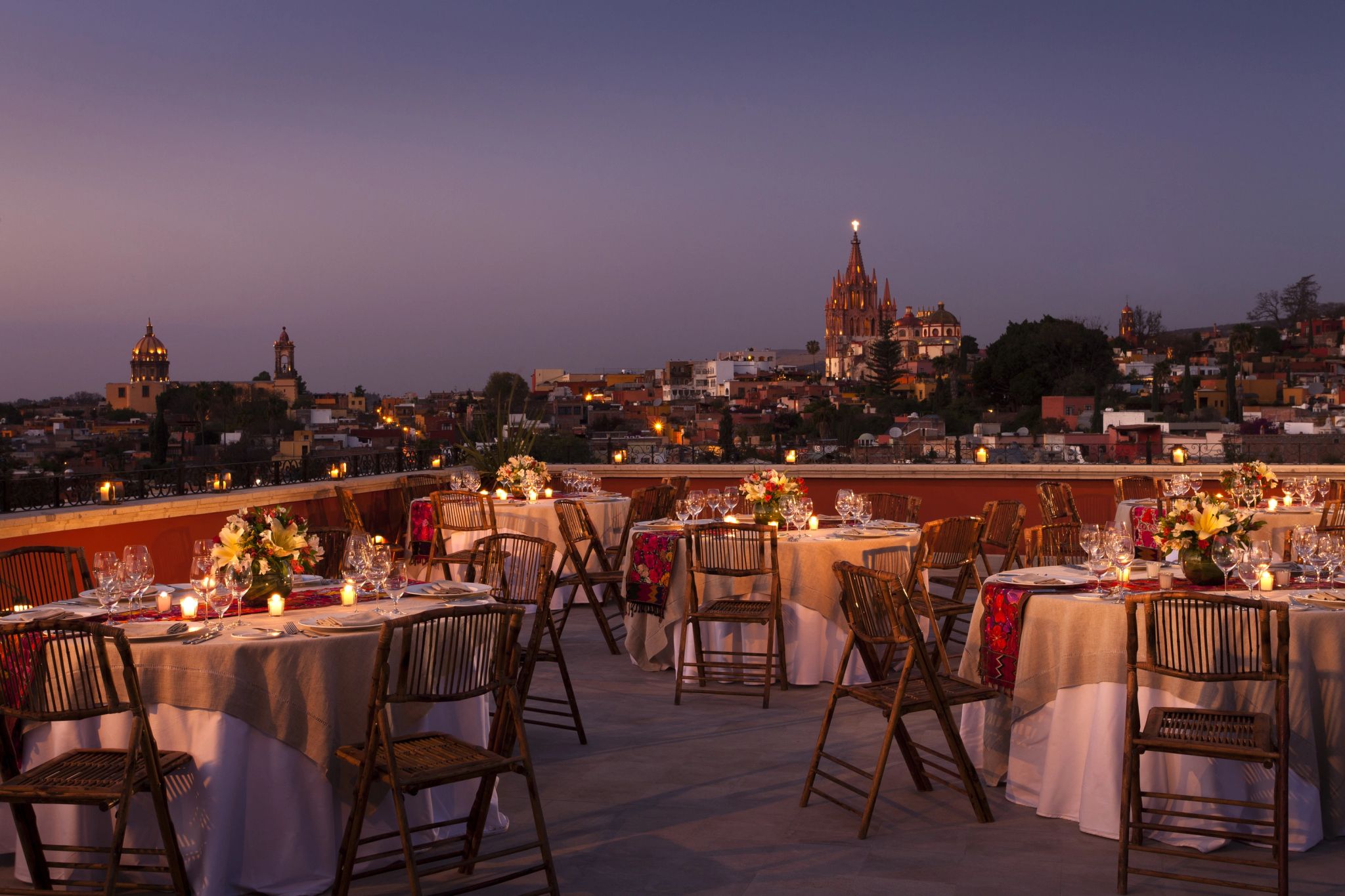 terraço com vista panoramica - ambiente elegante - resort cinco estrelas