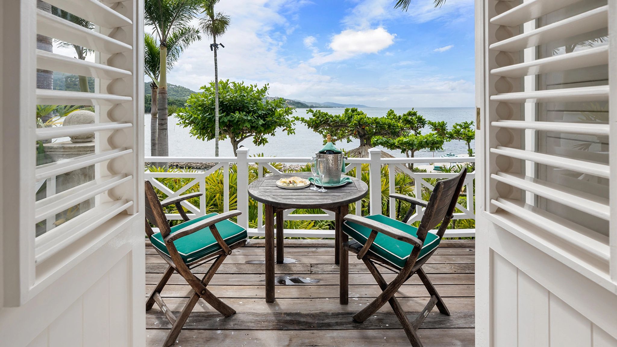 Oceanfront Balcony King  terraço privativo - quatro frente mar - quarto com terraço